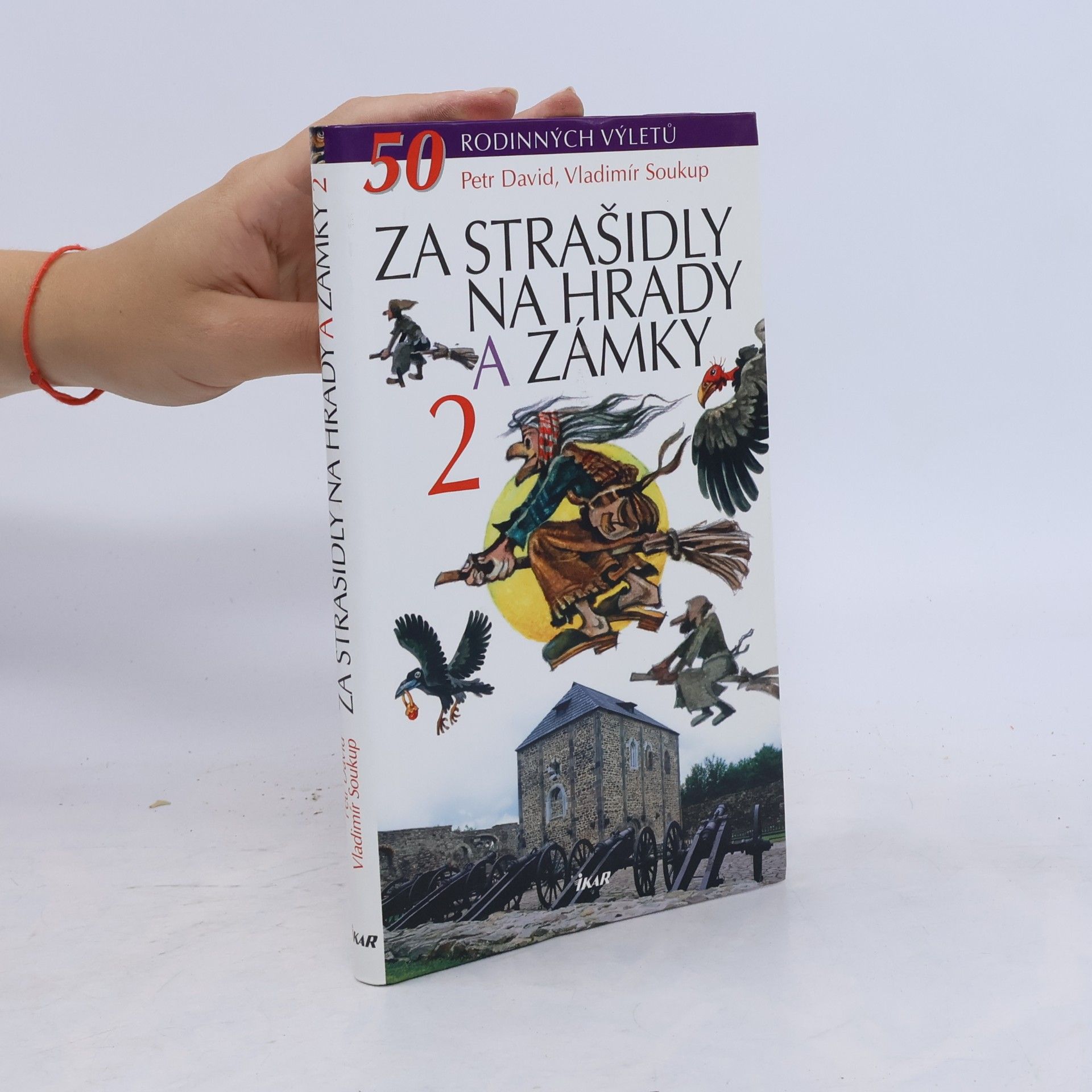 Petr David Za strašidly na hrady a zámky 2