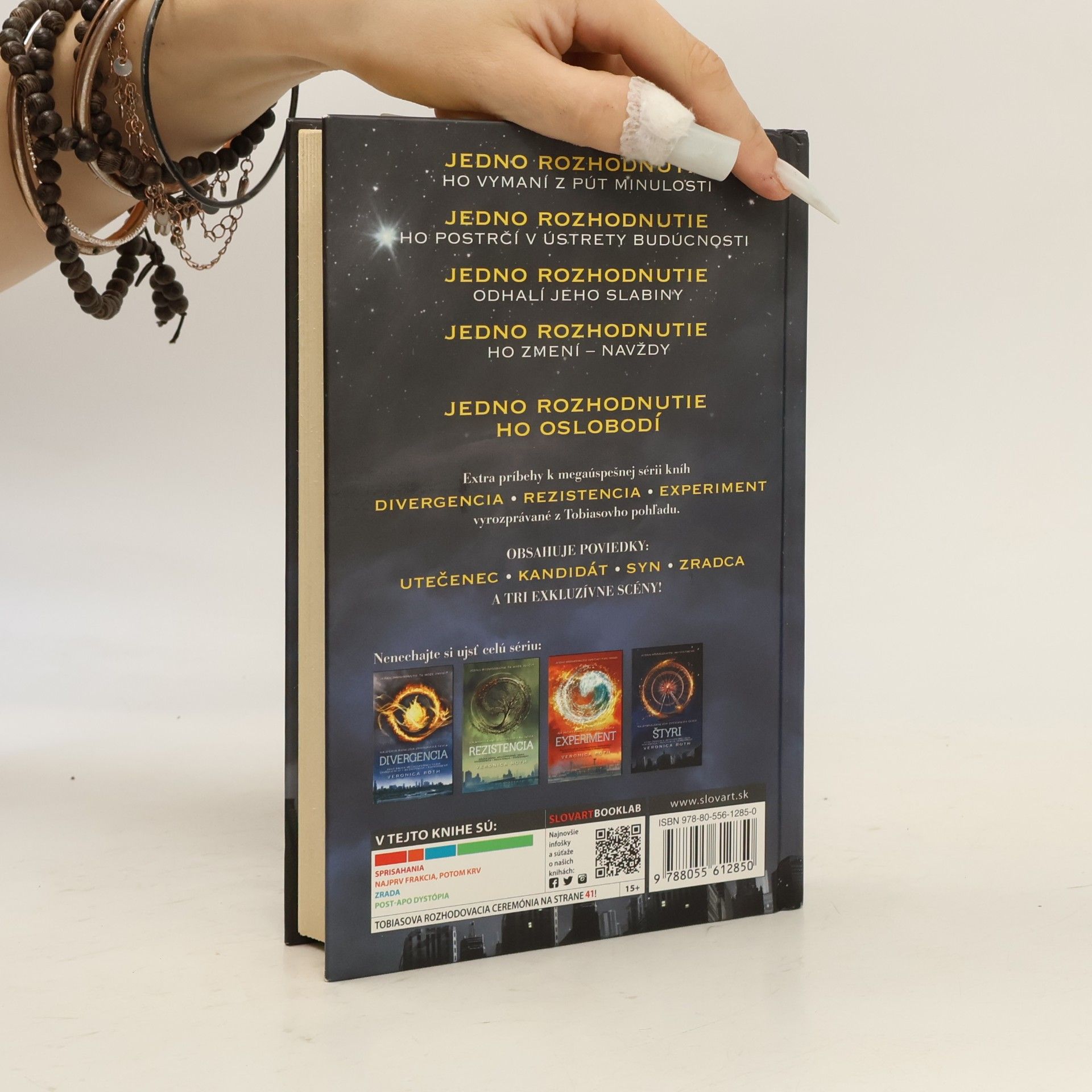 Veronica Roth Štyri (Zbierka poviedok k sérii Divergencia)