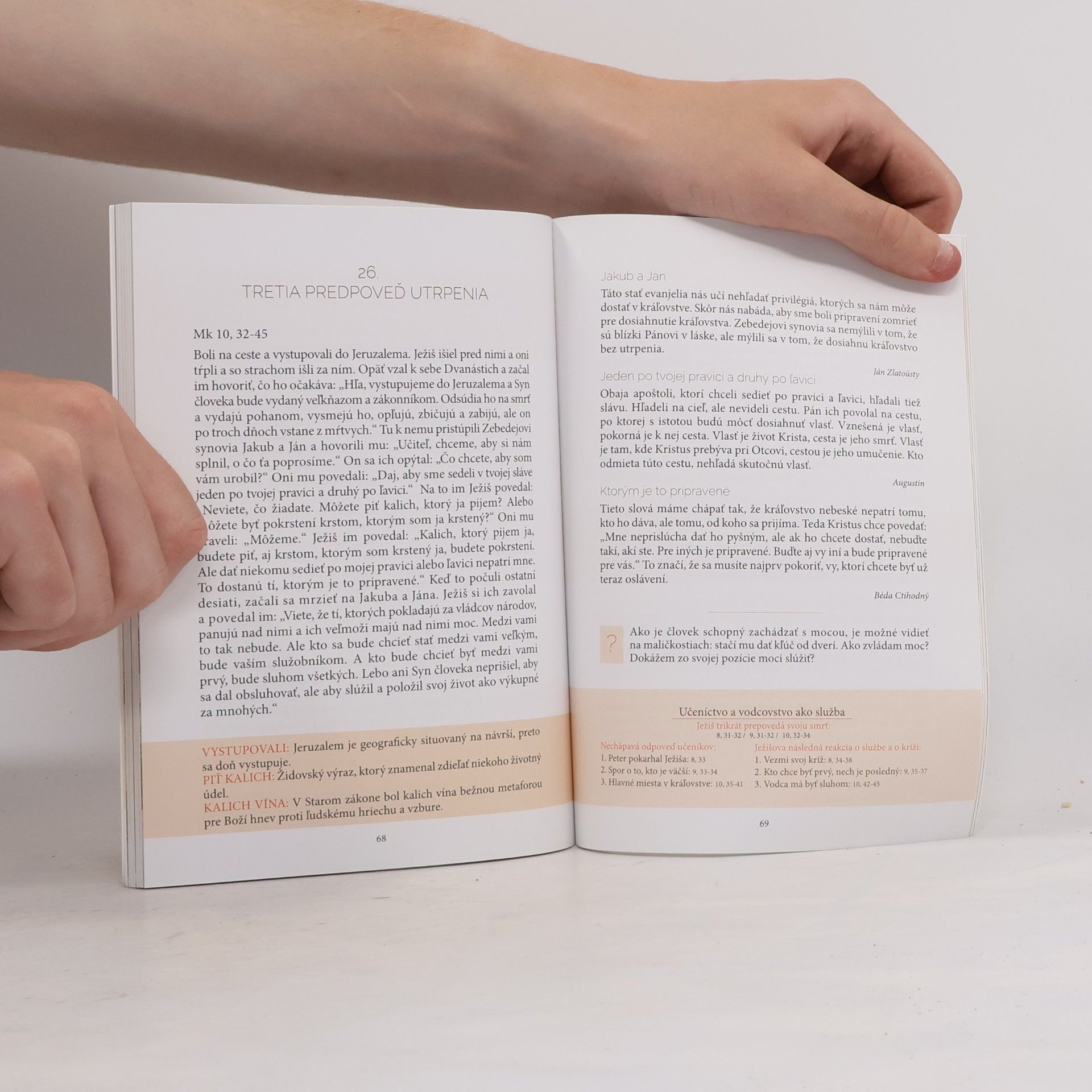 Autorenkollektiv A uvidíte syna člověka