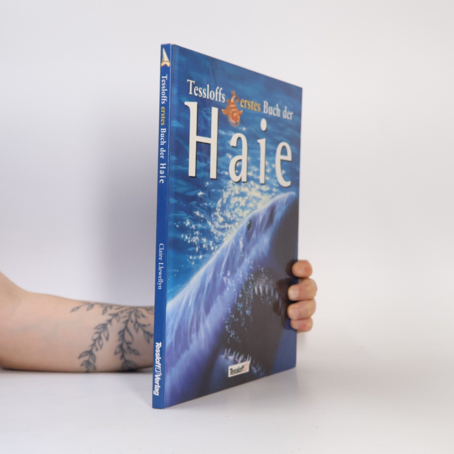 Claire Llewellyn Tessloffs erstes Buch der Haie