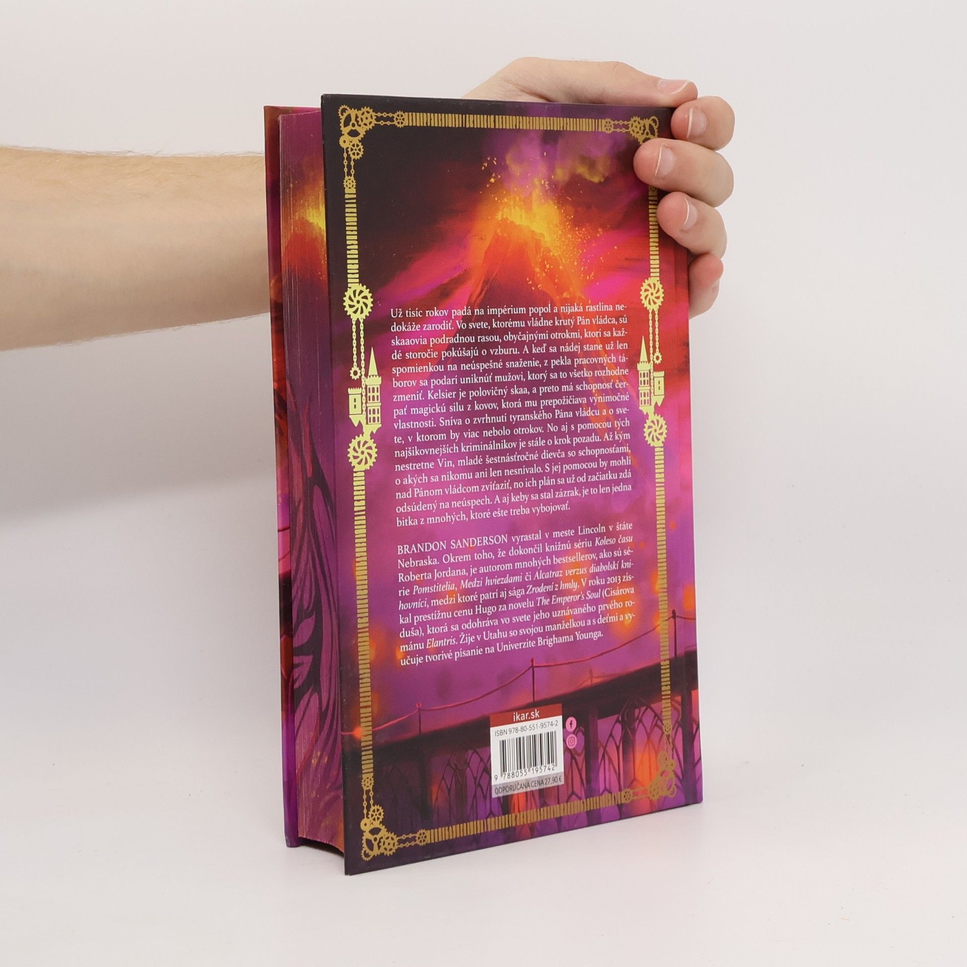 Brandon Sanderson Mistborn: Zrodení z hmly