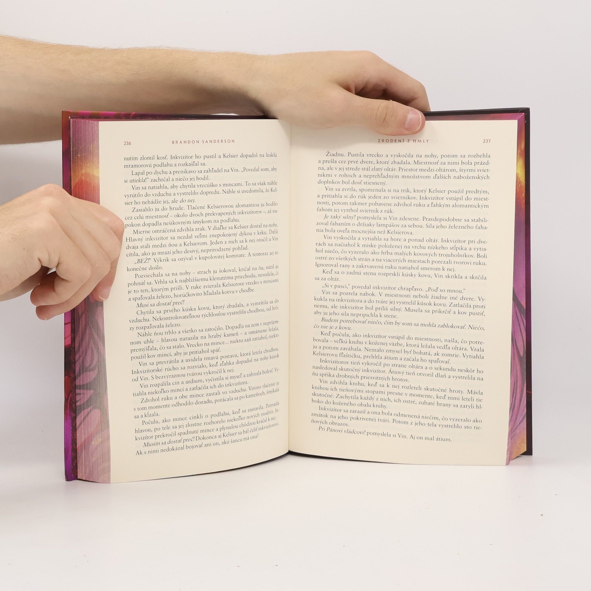 Brandon Sanderson Mistborn: Zrodení z hmly