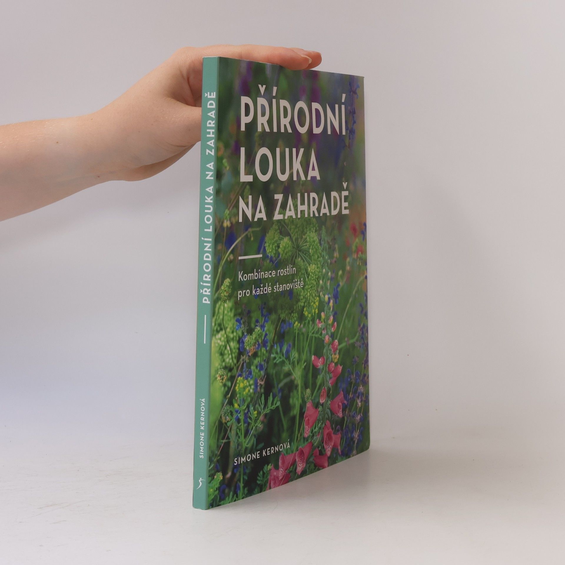 Simone Kern Přírodní louka na zahradě