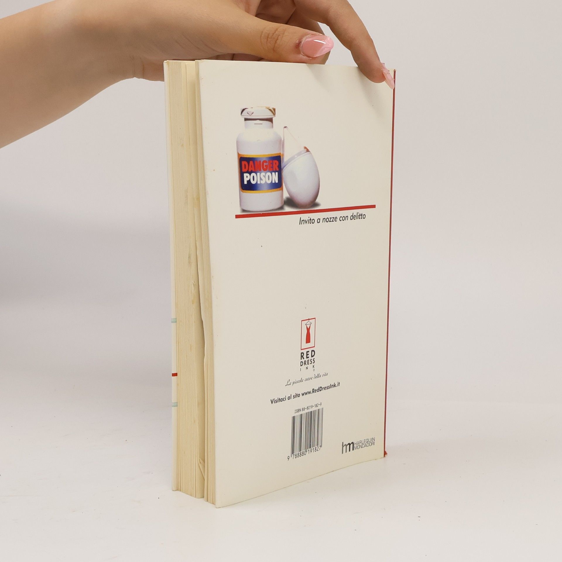 Jennifer Sturman Red Dress Ink: Uccideresti per le tue amiche?