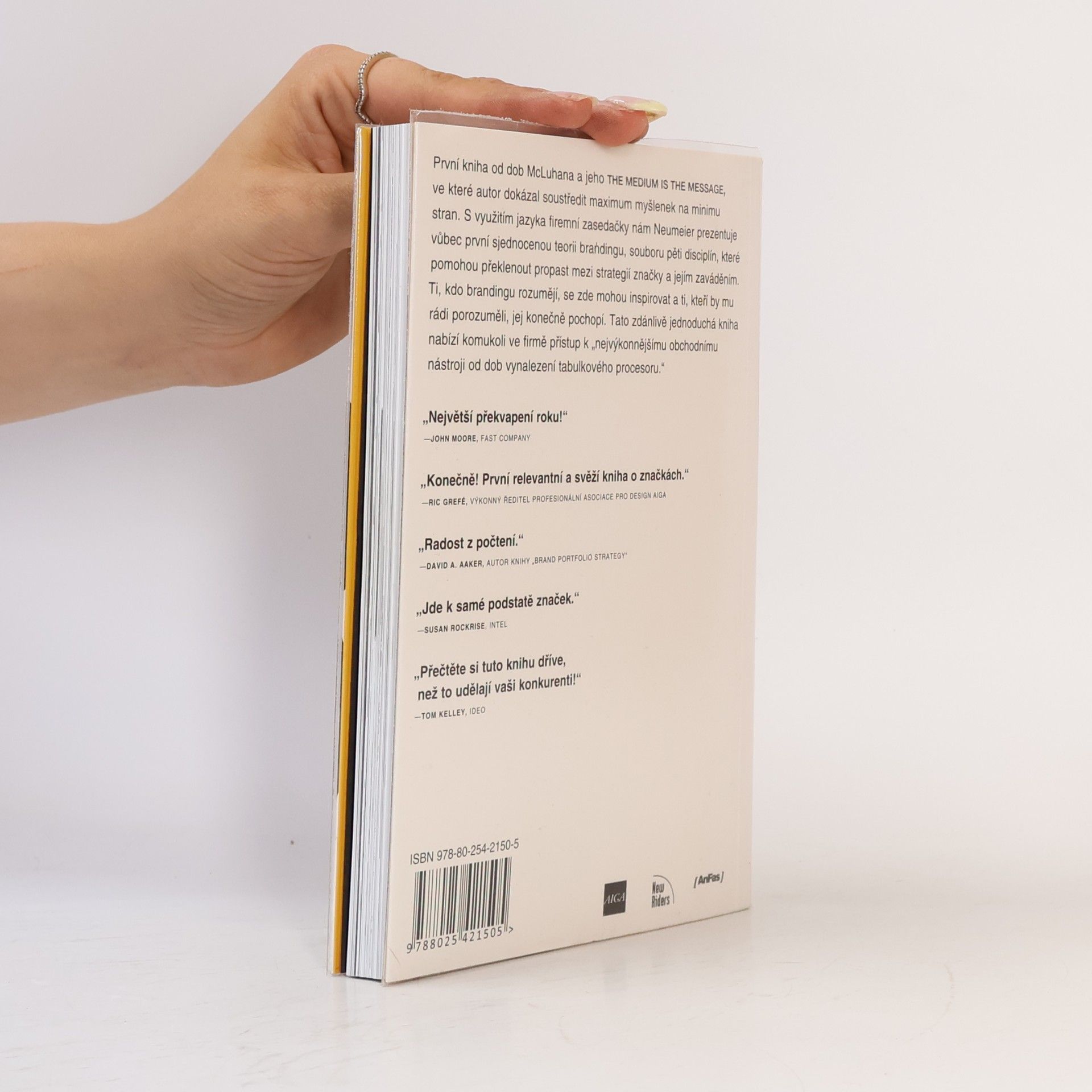 Marty Neumeier The brand gap: Jak překlenout propast mezi obchodní strategií a designem