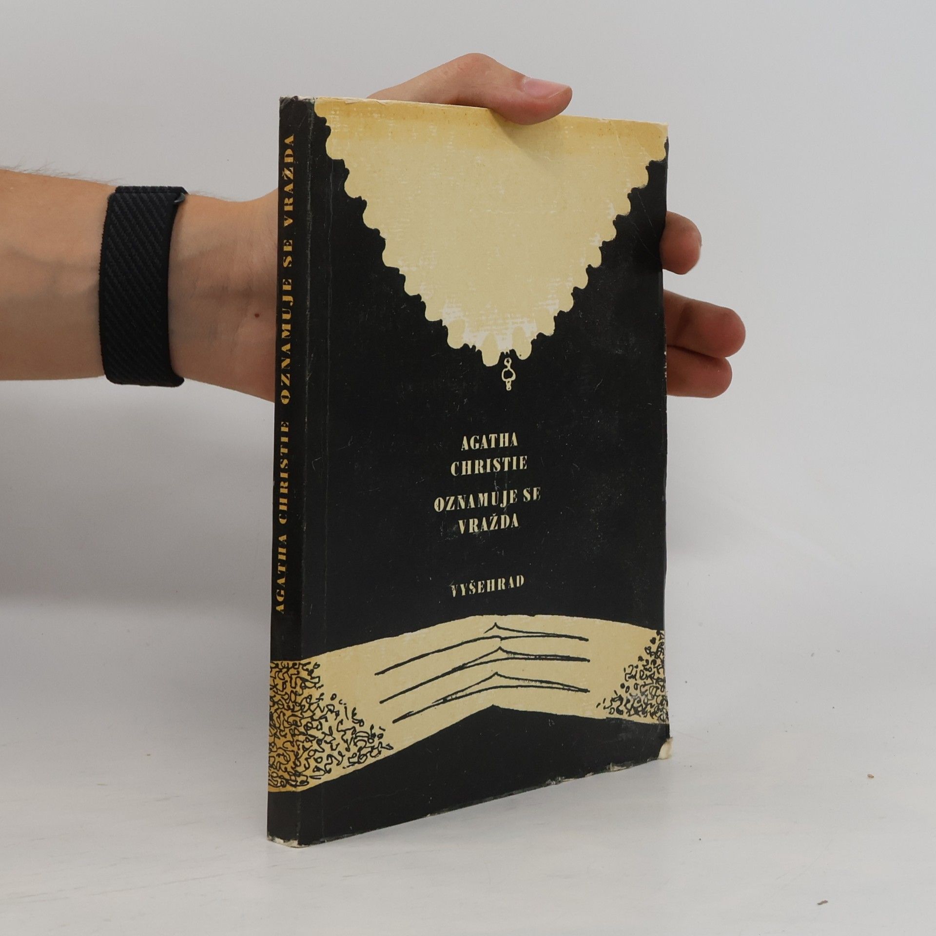 Agatha Christie Oznamuje se vražda