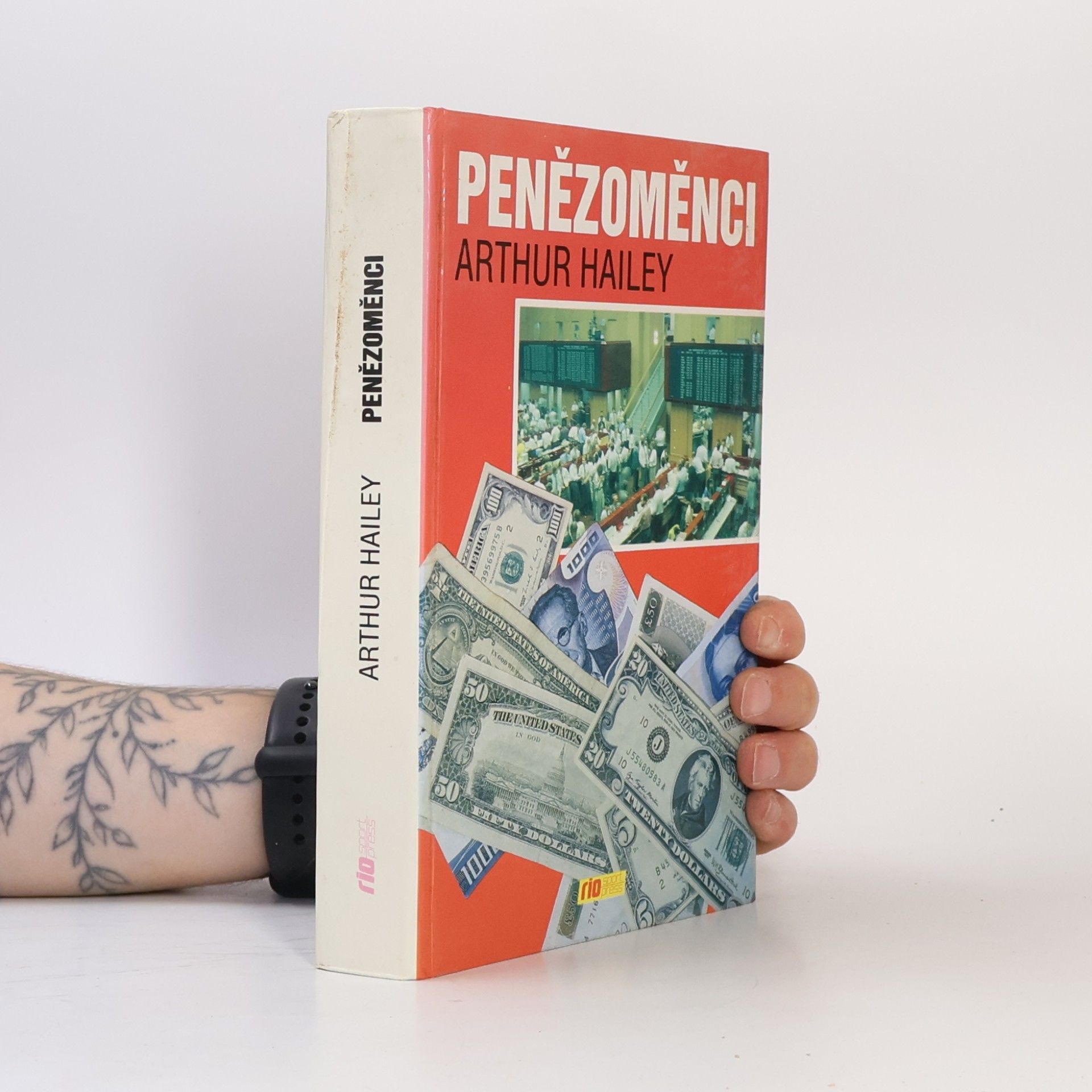Arthur Hailey Penězoměnci