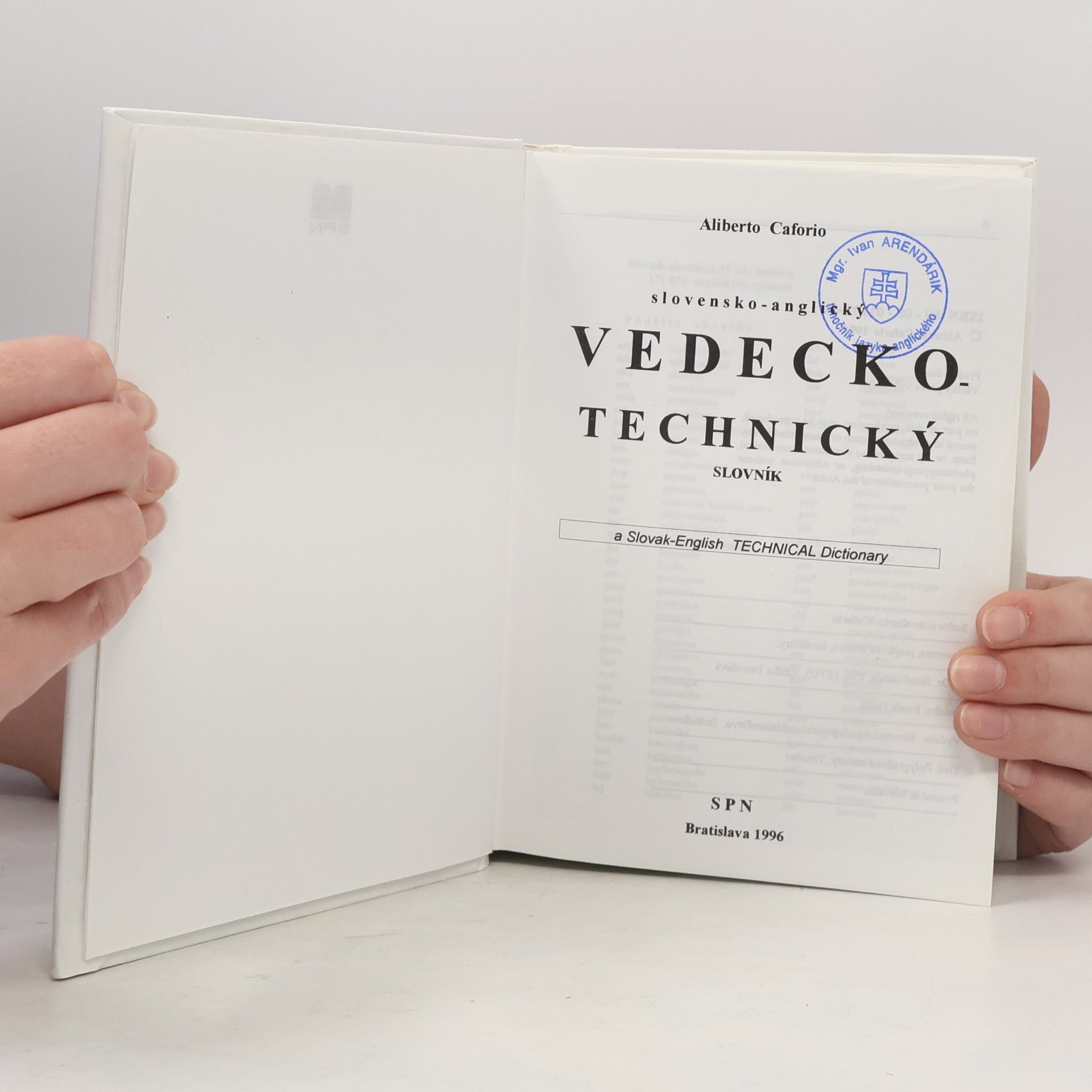 Aliberto Caforio Slovensko-anglický vedecko-technický slovník = a Slovak-english technical dictionary