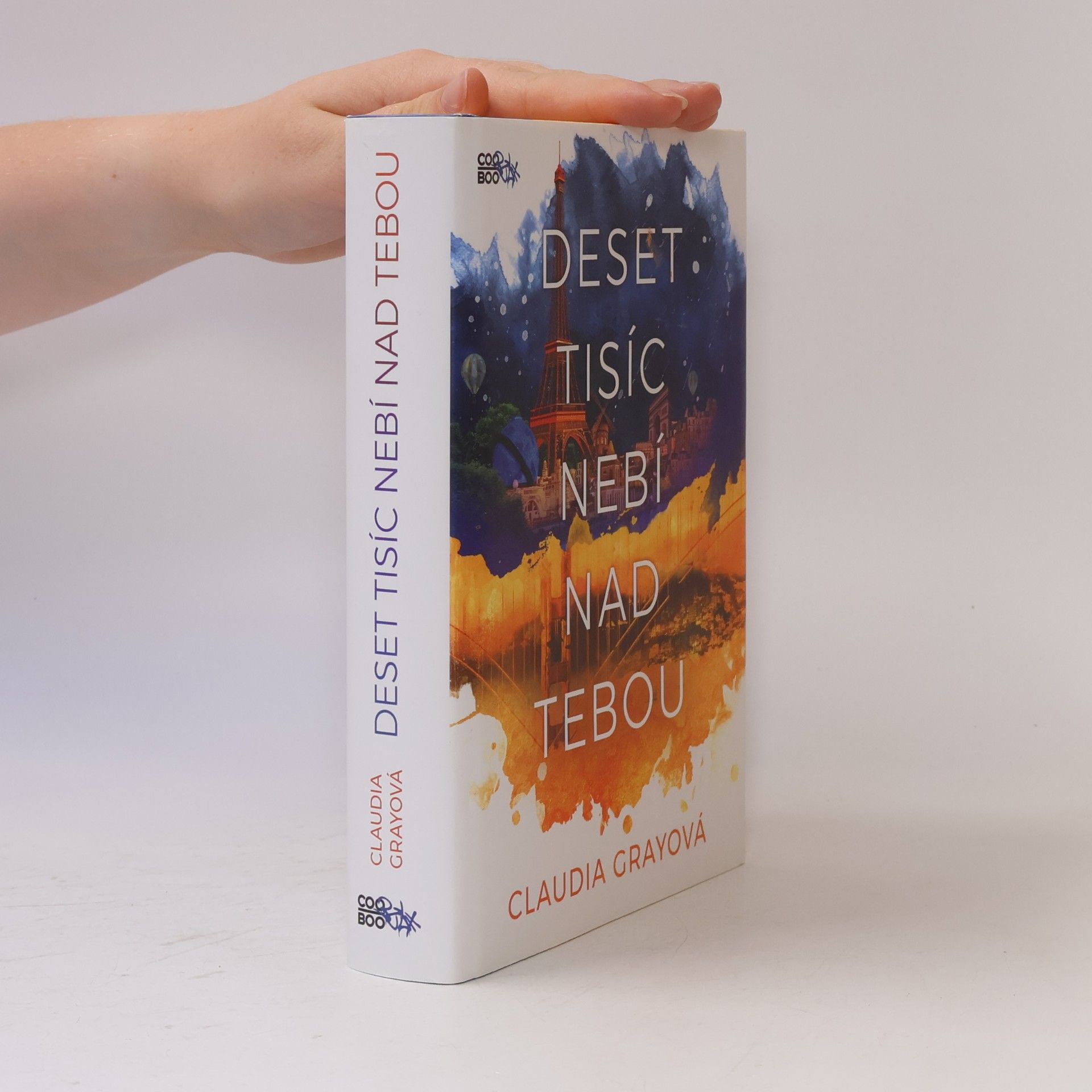 Claudia Gray Deset tisíc nebí nad tebou
