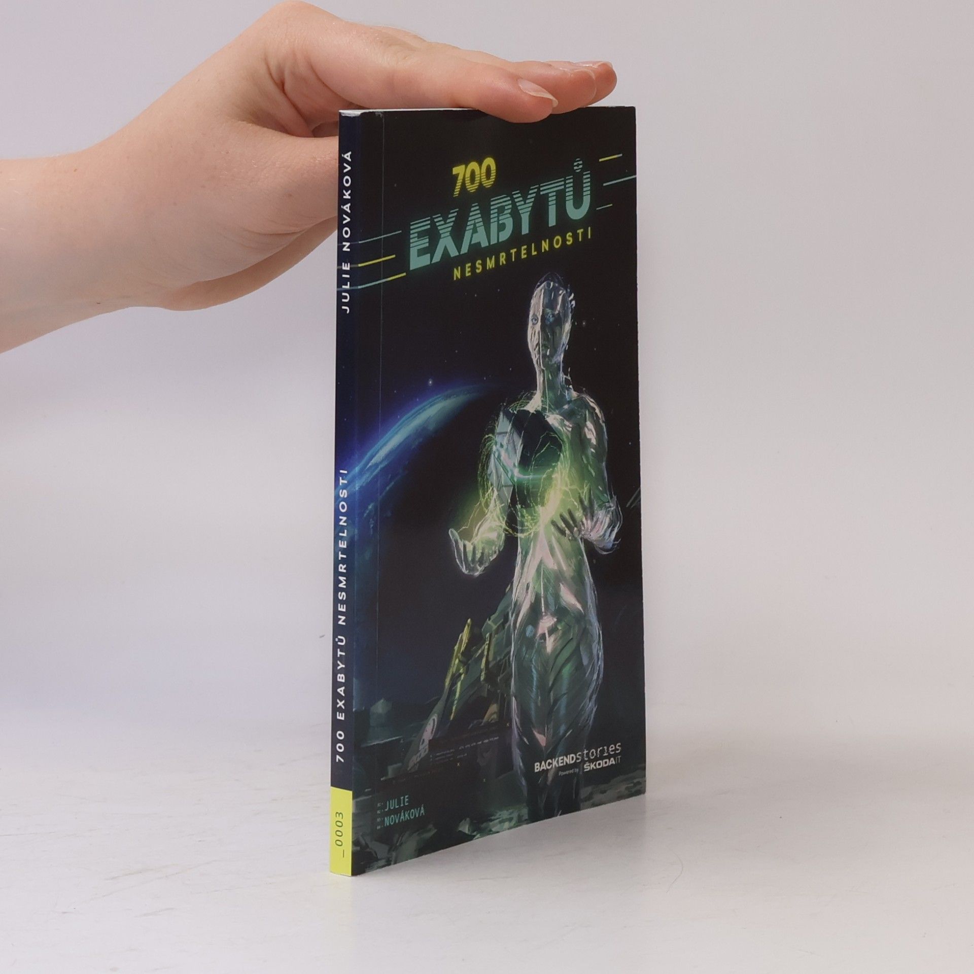 Julie Nováková 700 exabytů nesmrtelnosti