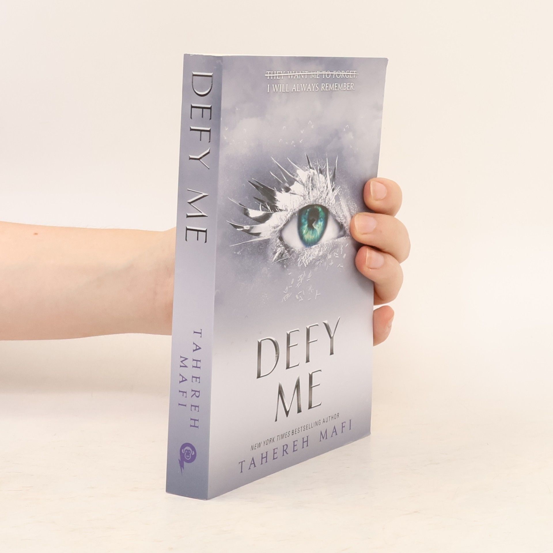 Tahereh Mafi Defy me