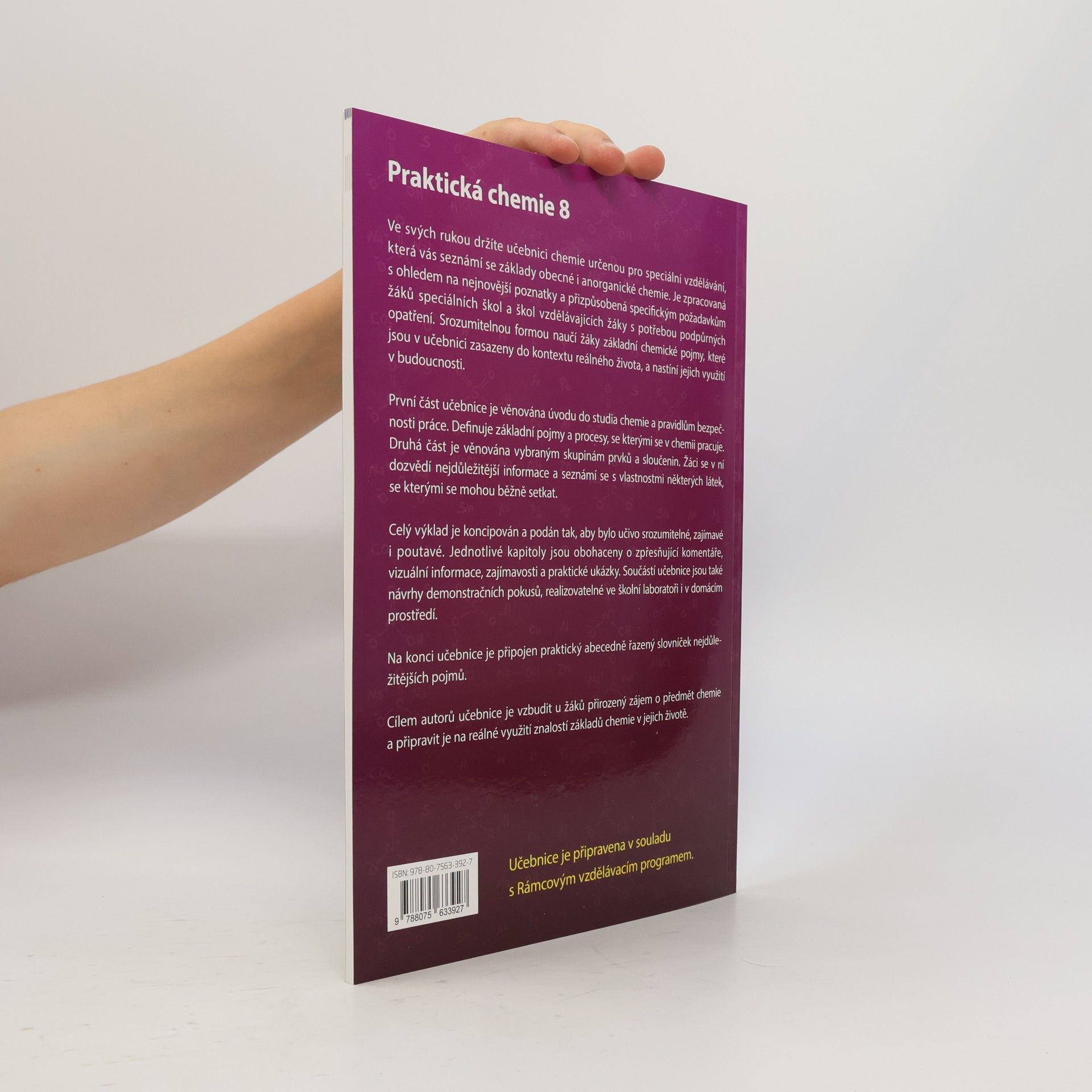 Various authors Praktická chemie 8