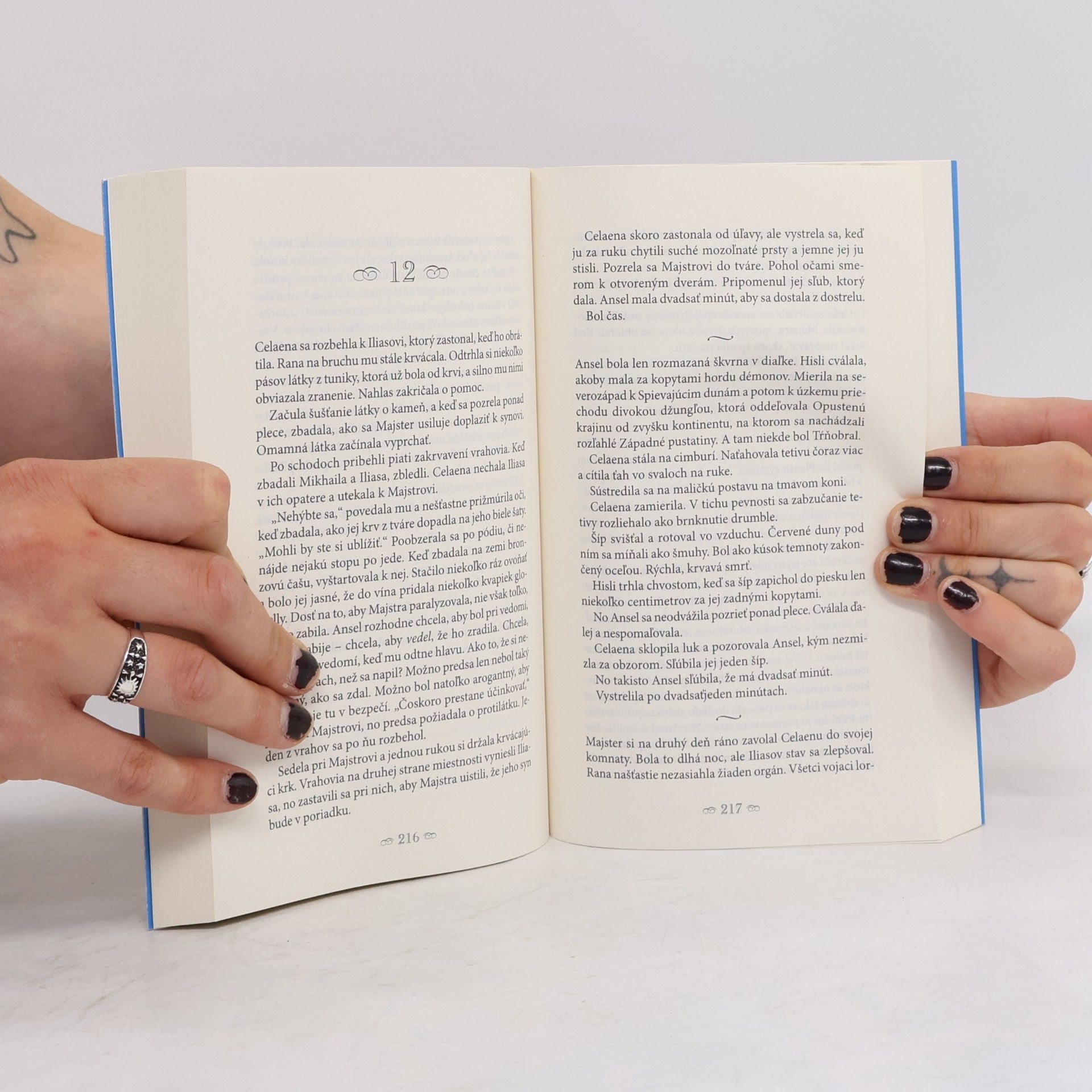 Sarah J. Maas Vražedná čepeľ