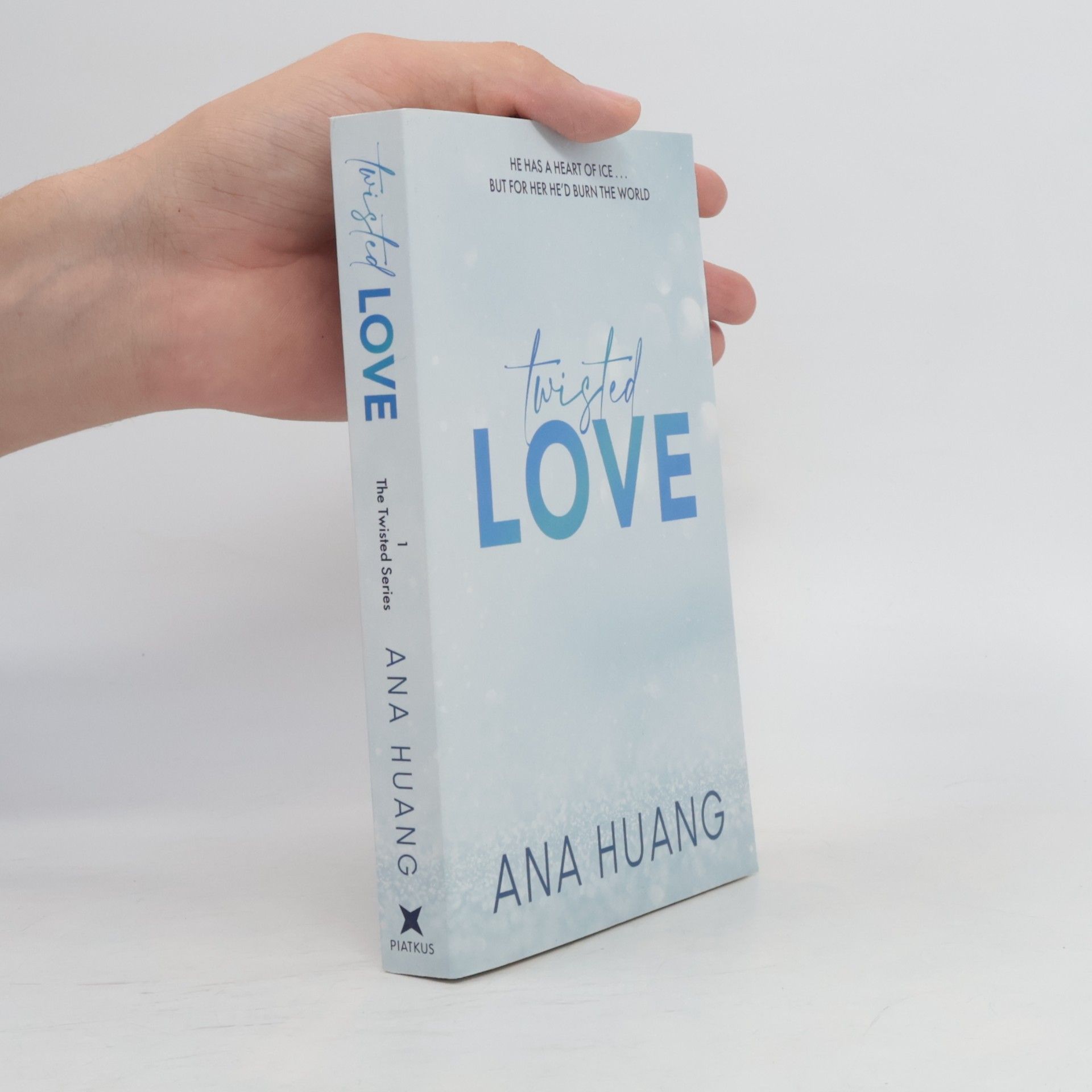 Ana Huang Twisted love. Twisted book one