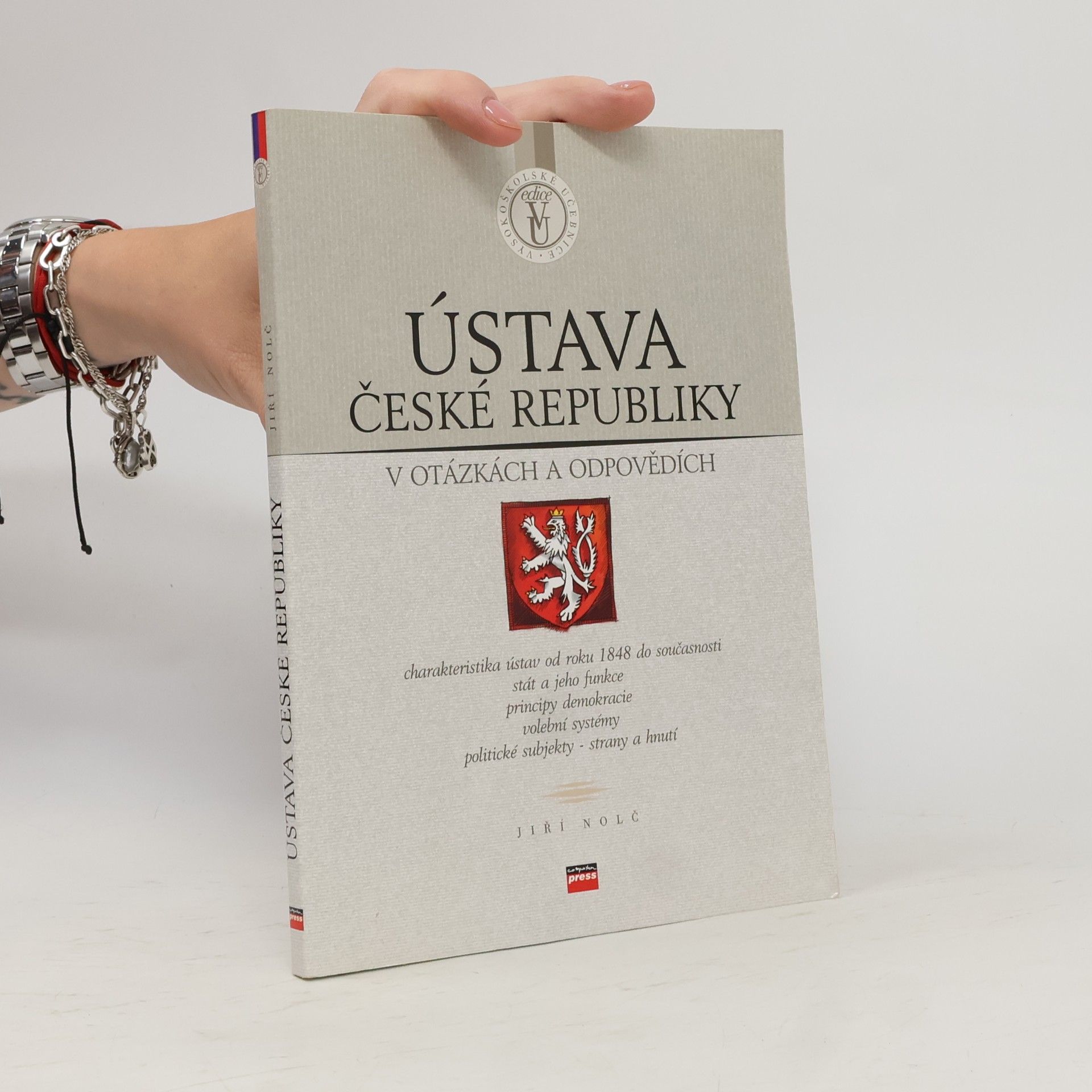 Ústava České republiky v otázkách a odpovědích