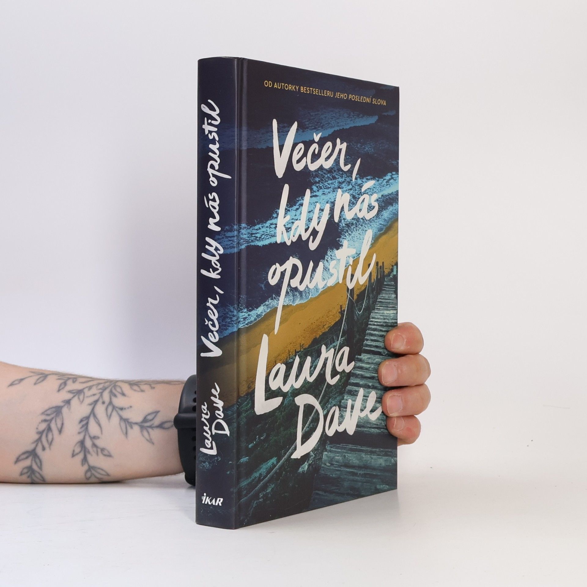 Laura Dave Večer, kdy nás opustil