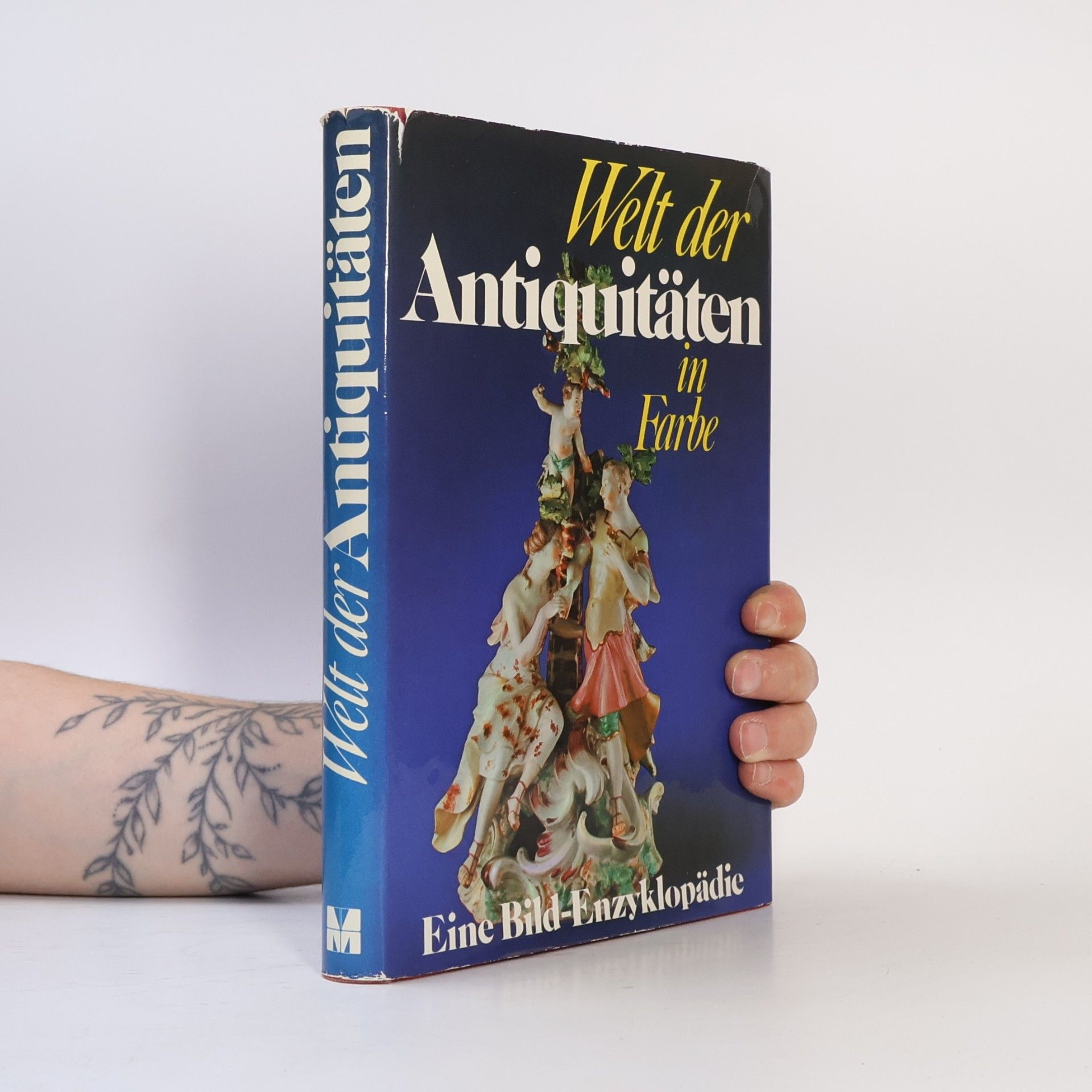 Welt der Antiquitäten in Farbe