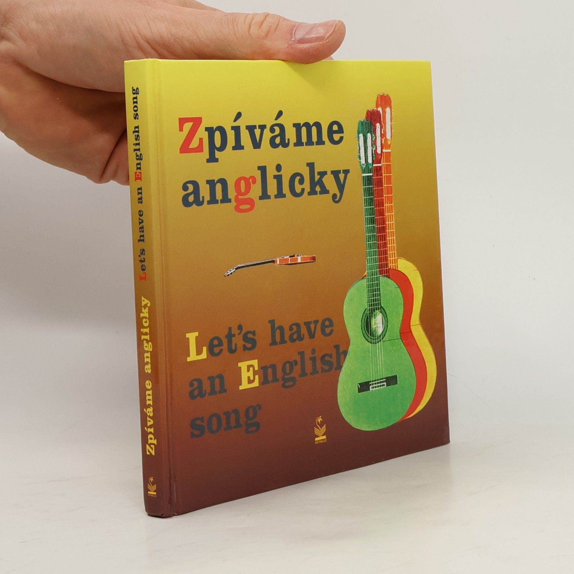Zpíváme anglicky. Let's have an English song