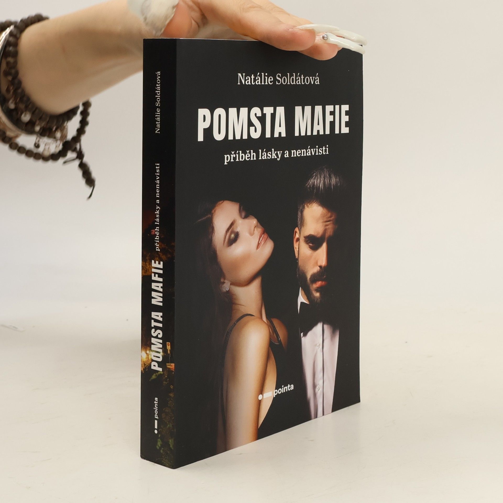 Natálie Soldátová Pomsta mafie : příběh lásky a nenávisti