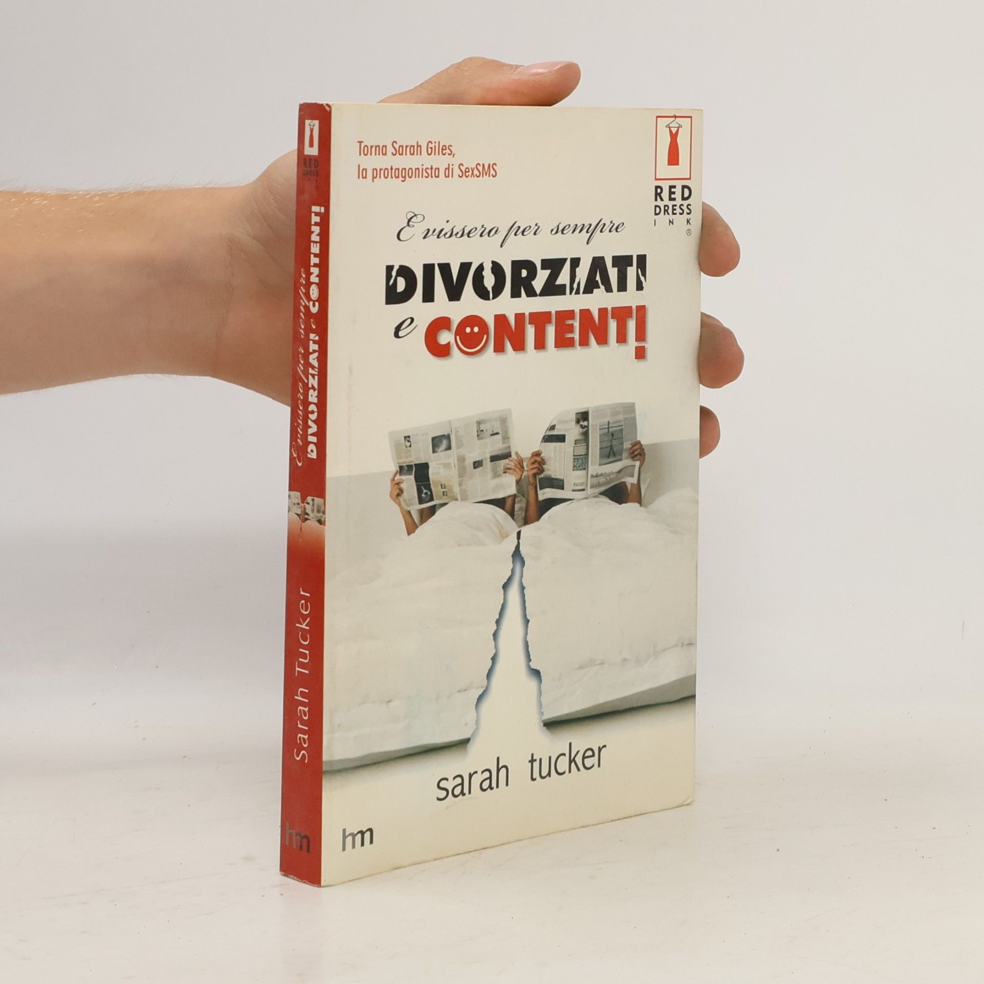 Sarah Tucker E vissero per sempre divorziati e contenti