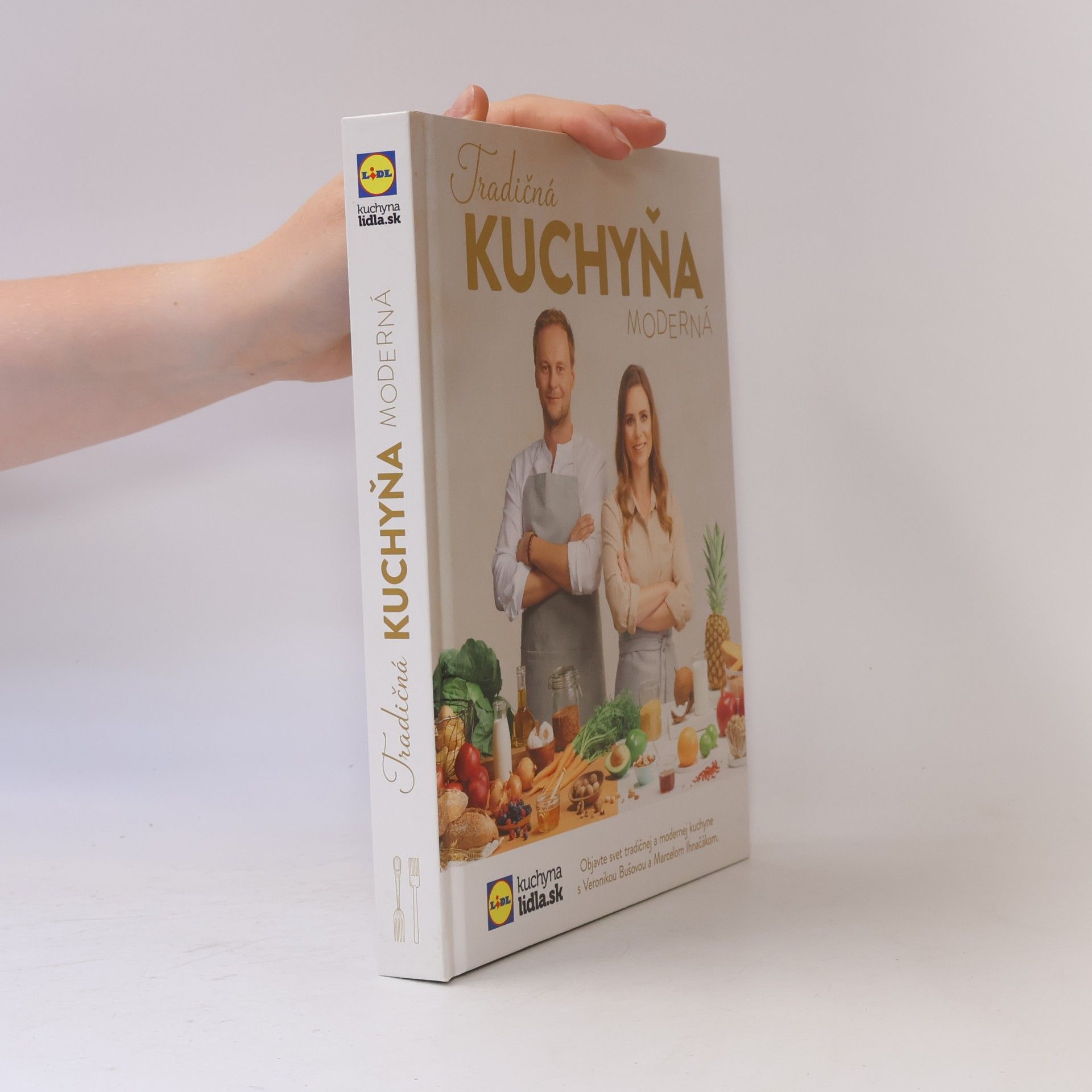 Veronika Bušová Tradičná kuchyňa moderná