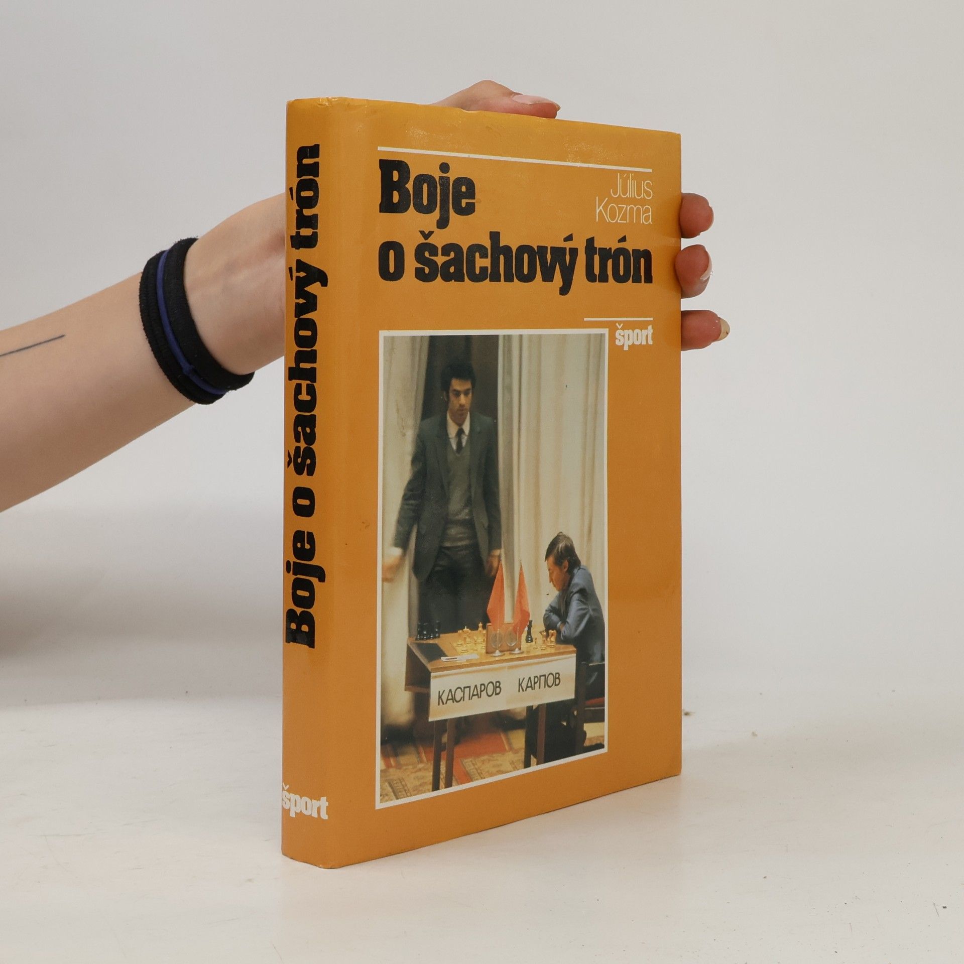Július Kozma Boje o šachový trón