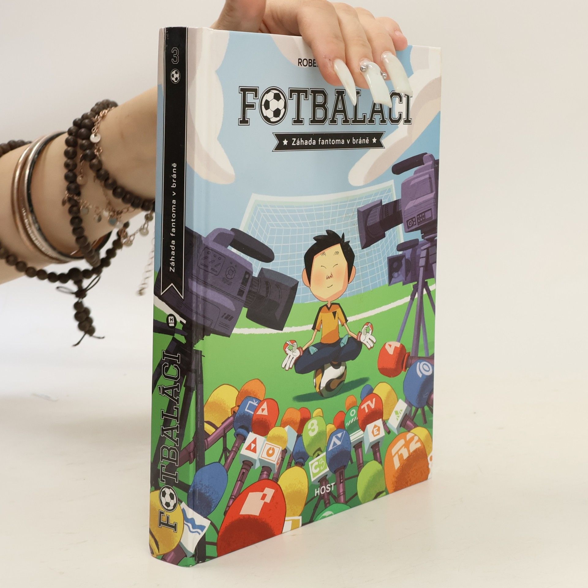 Roberto Santiago Fotbaláci 3. Záhada fantoma v bráně