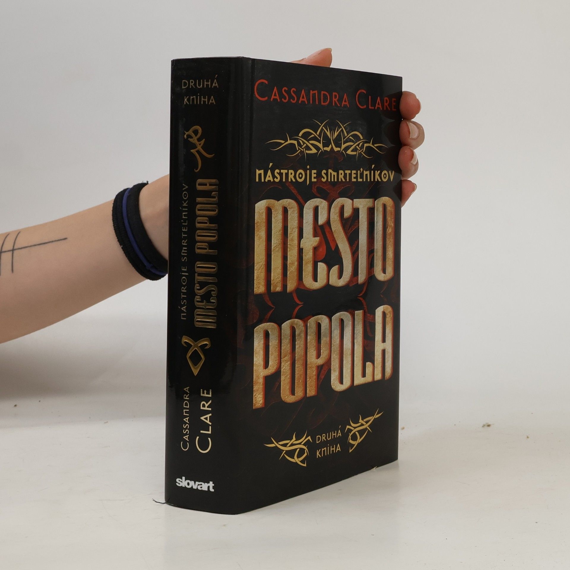 Cassandra Clare Mesto popola