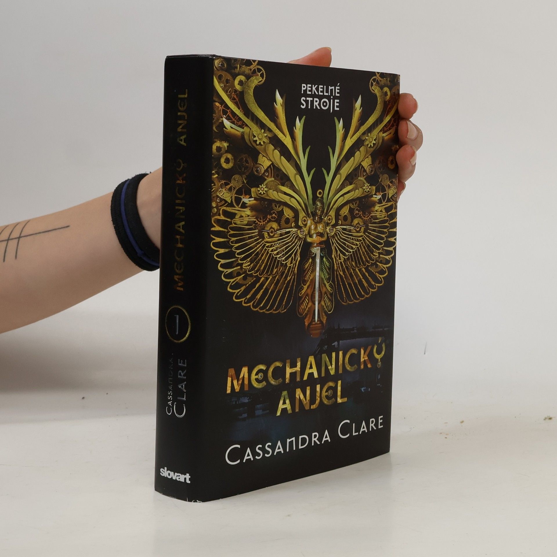 Cassandra Clare Mechanický anjel
