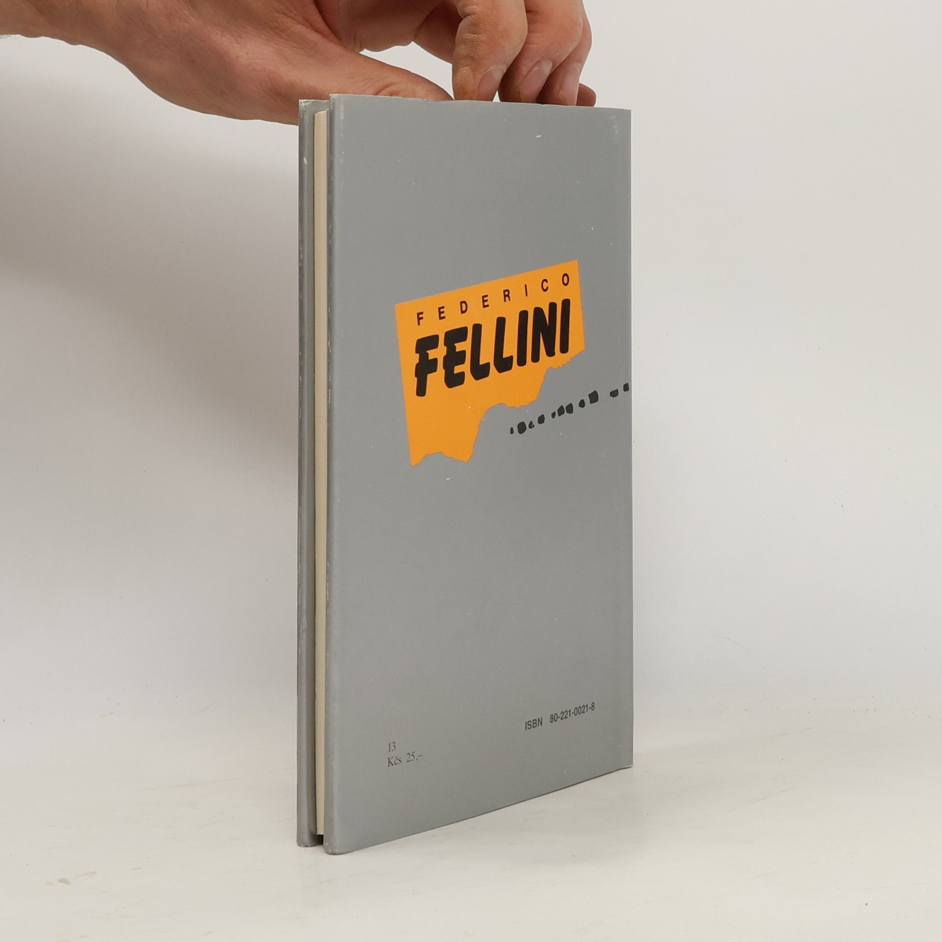 Federico Fellini A loď pláva