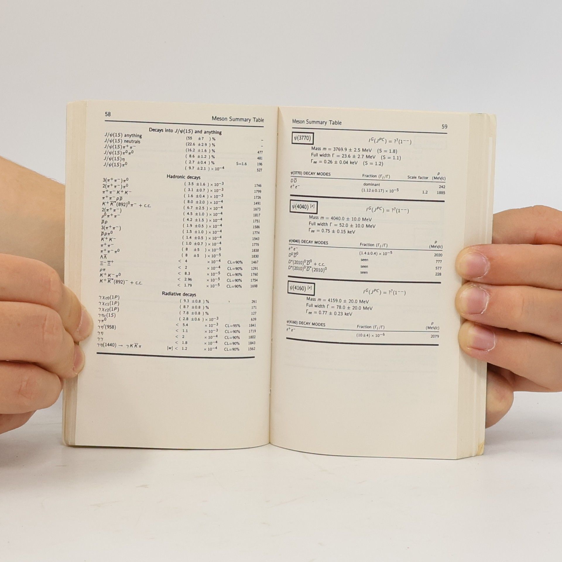 Auteurscollectief Particle Properties Data Booklet