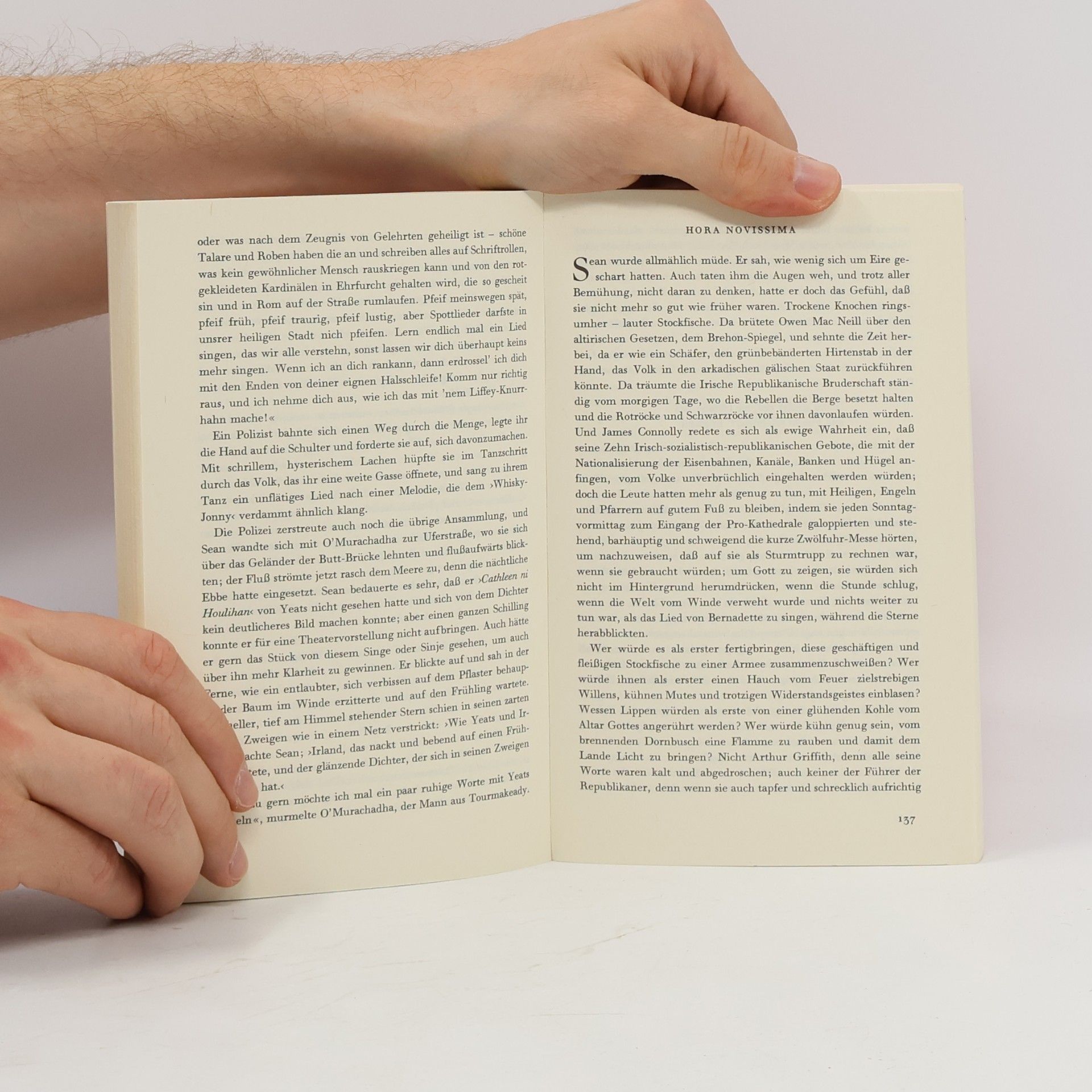 Seán O'Casey Trommeln unter den Fenstern. Autobiographie III.