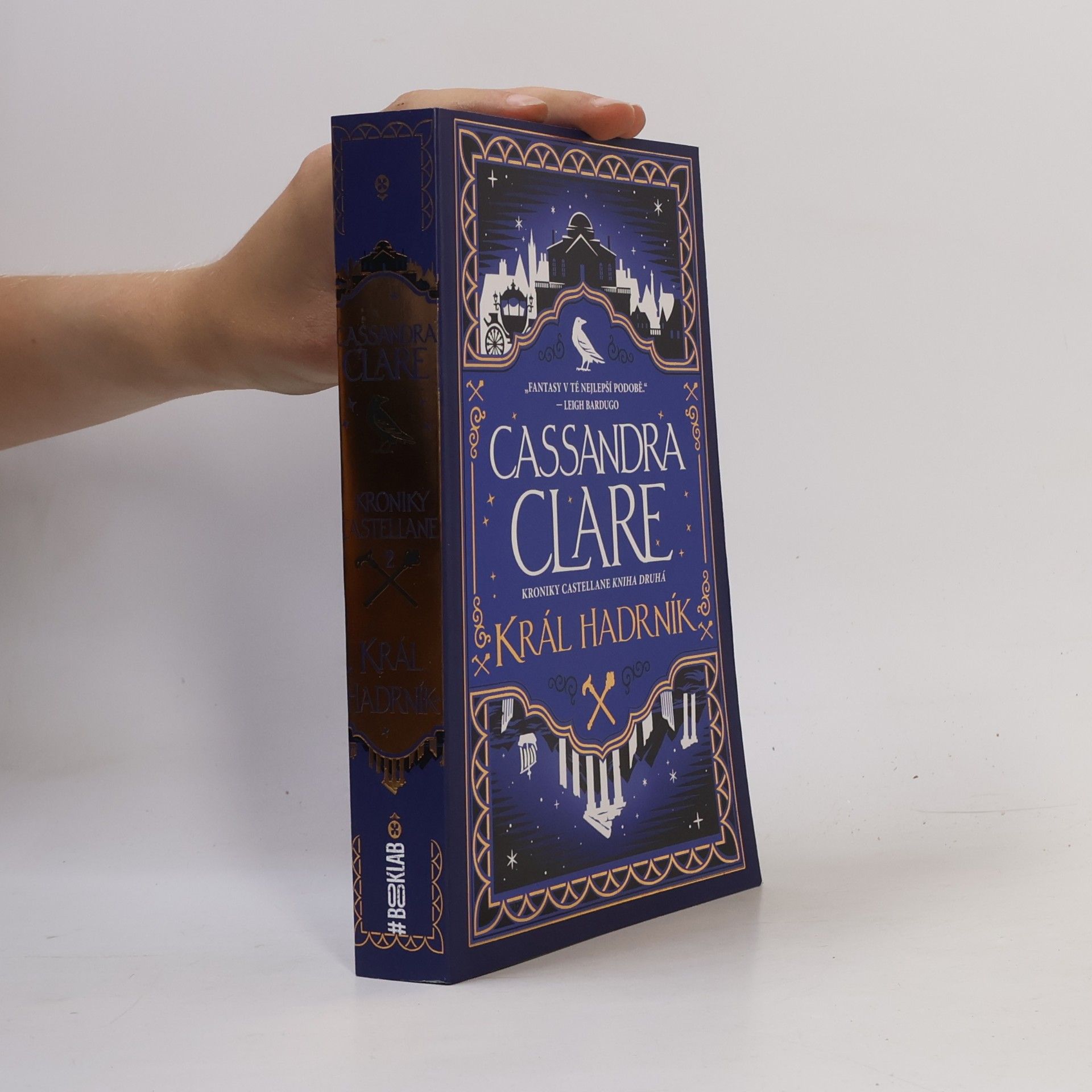 Cassandra Clare Král Hadrník - Kroniky Castellane