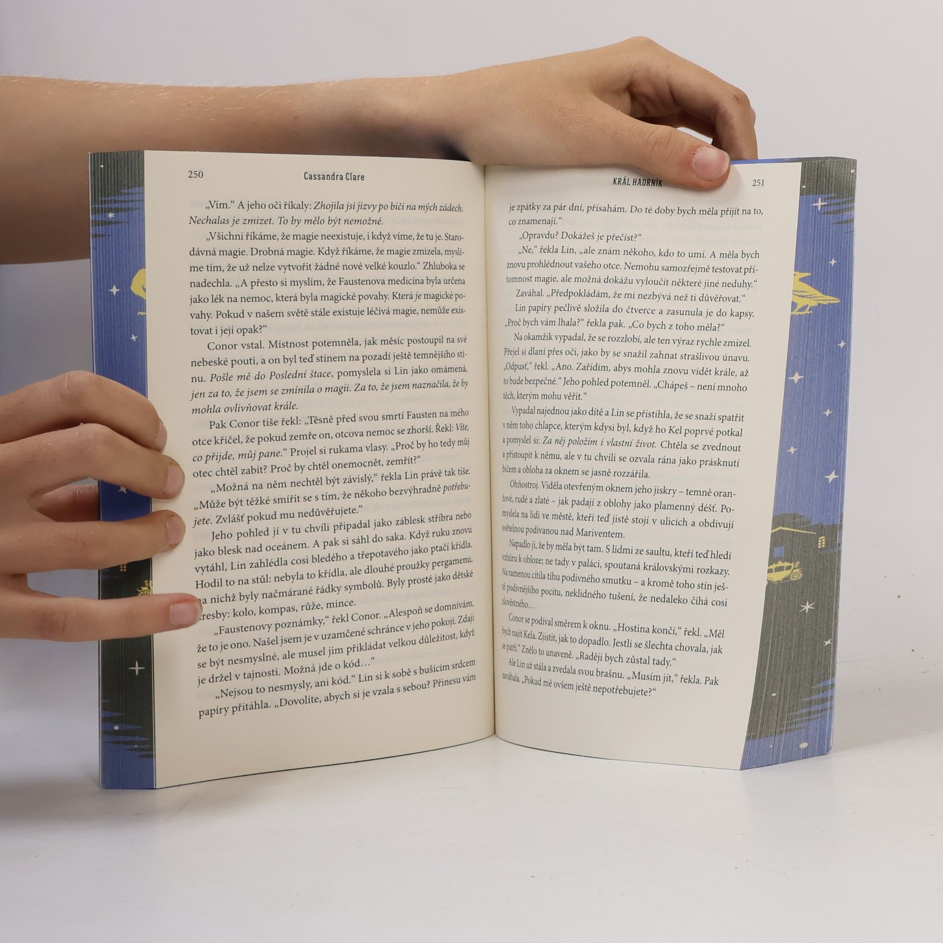 Cassandra Clare Král Hadrník - Kroniky Castellane