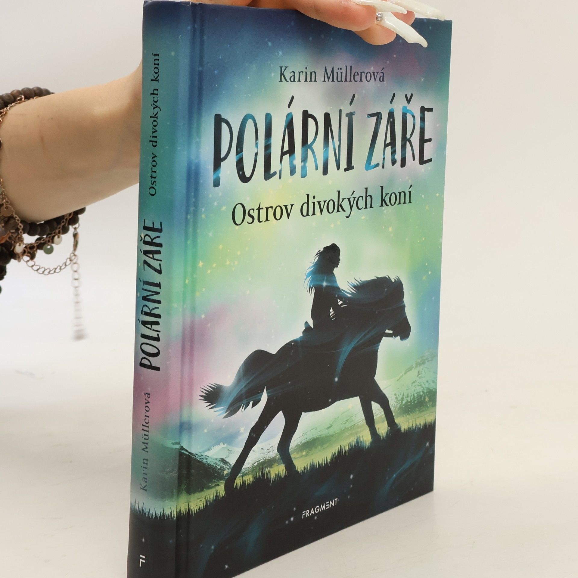 Polární záře. Ostrov divokých koní