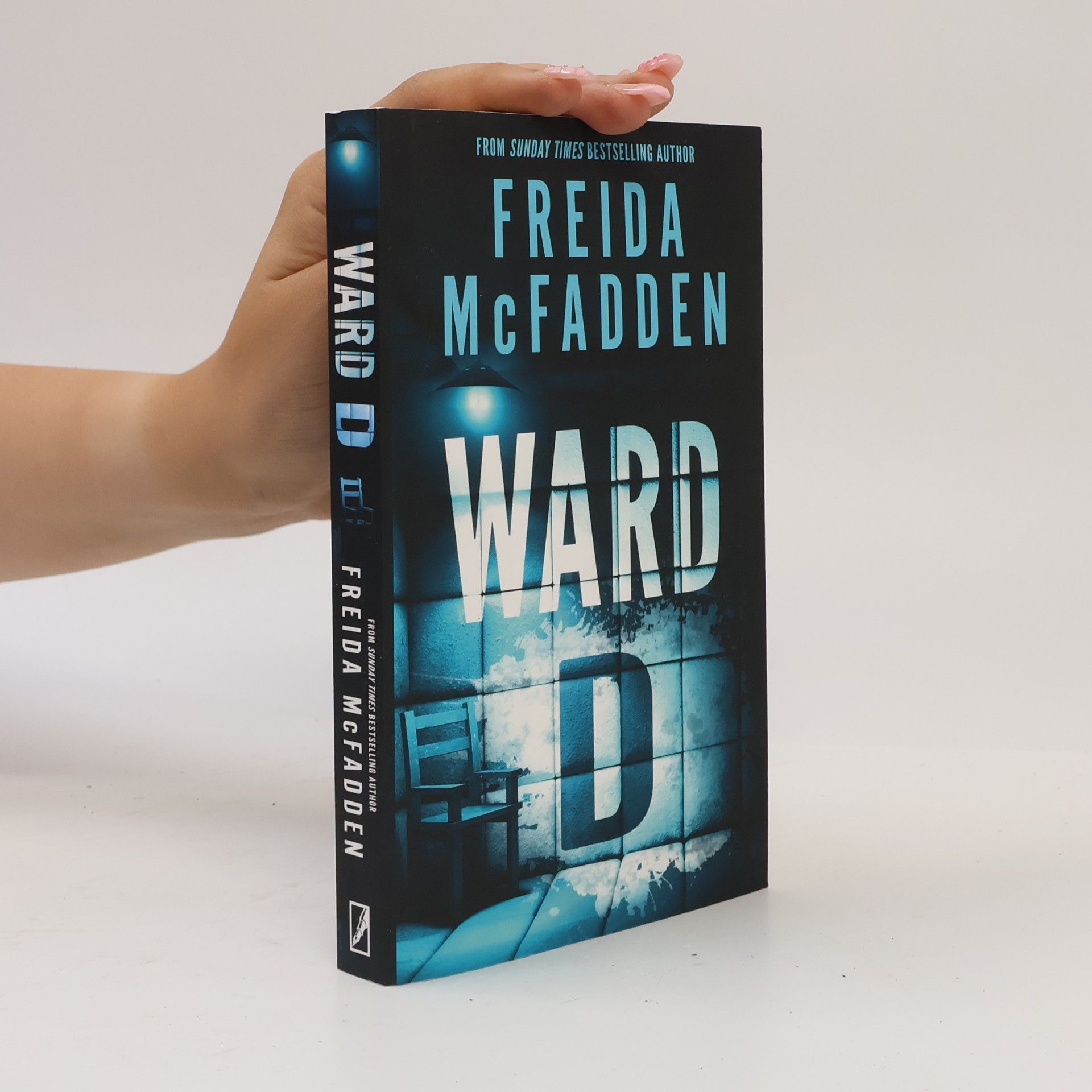 Freida McFadden Ward D