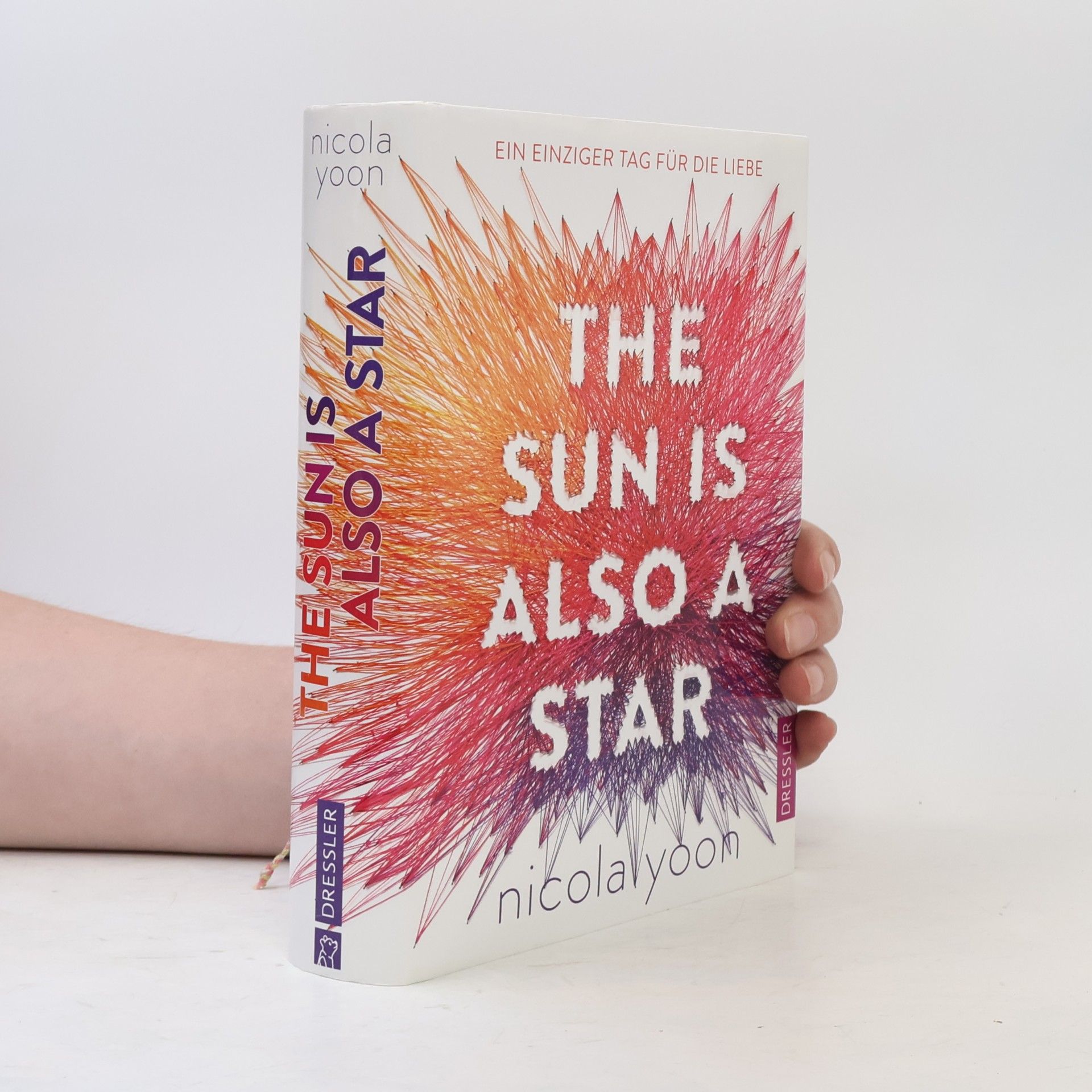 Nicola Yoon The sun is also a star
