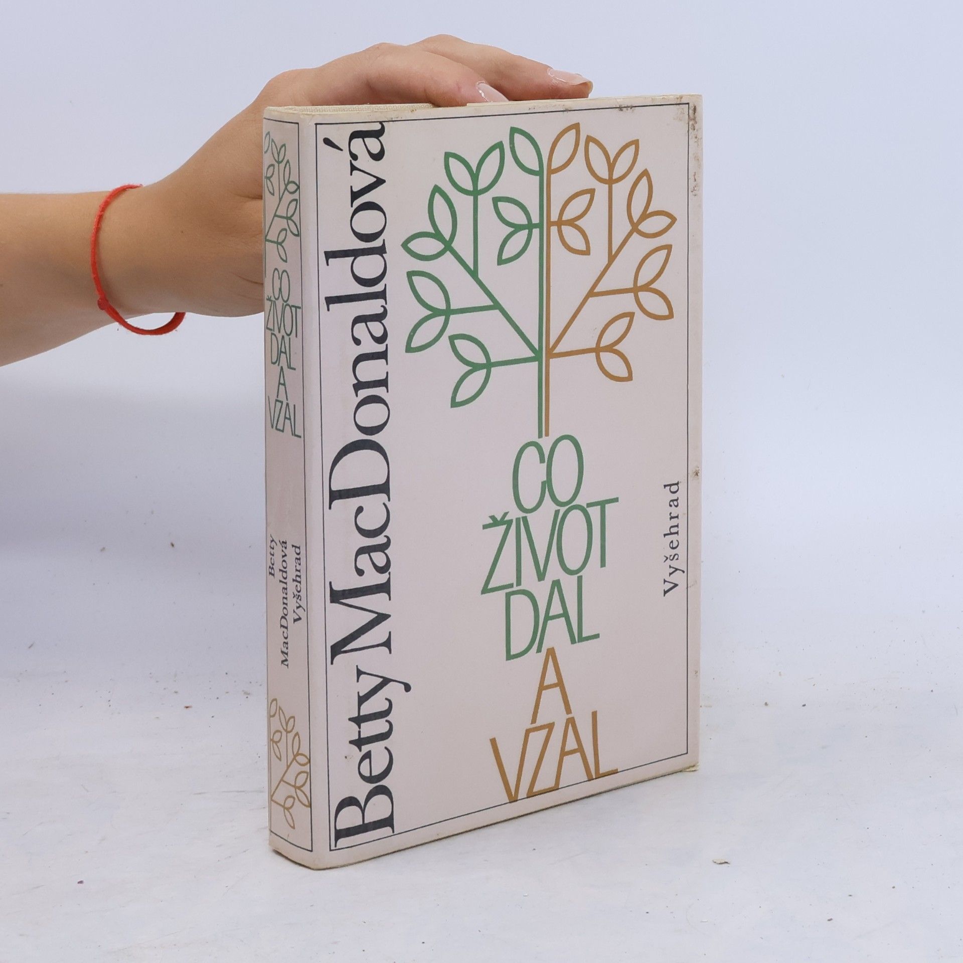 Betty MacDonald Co život dal a vzal