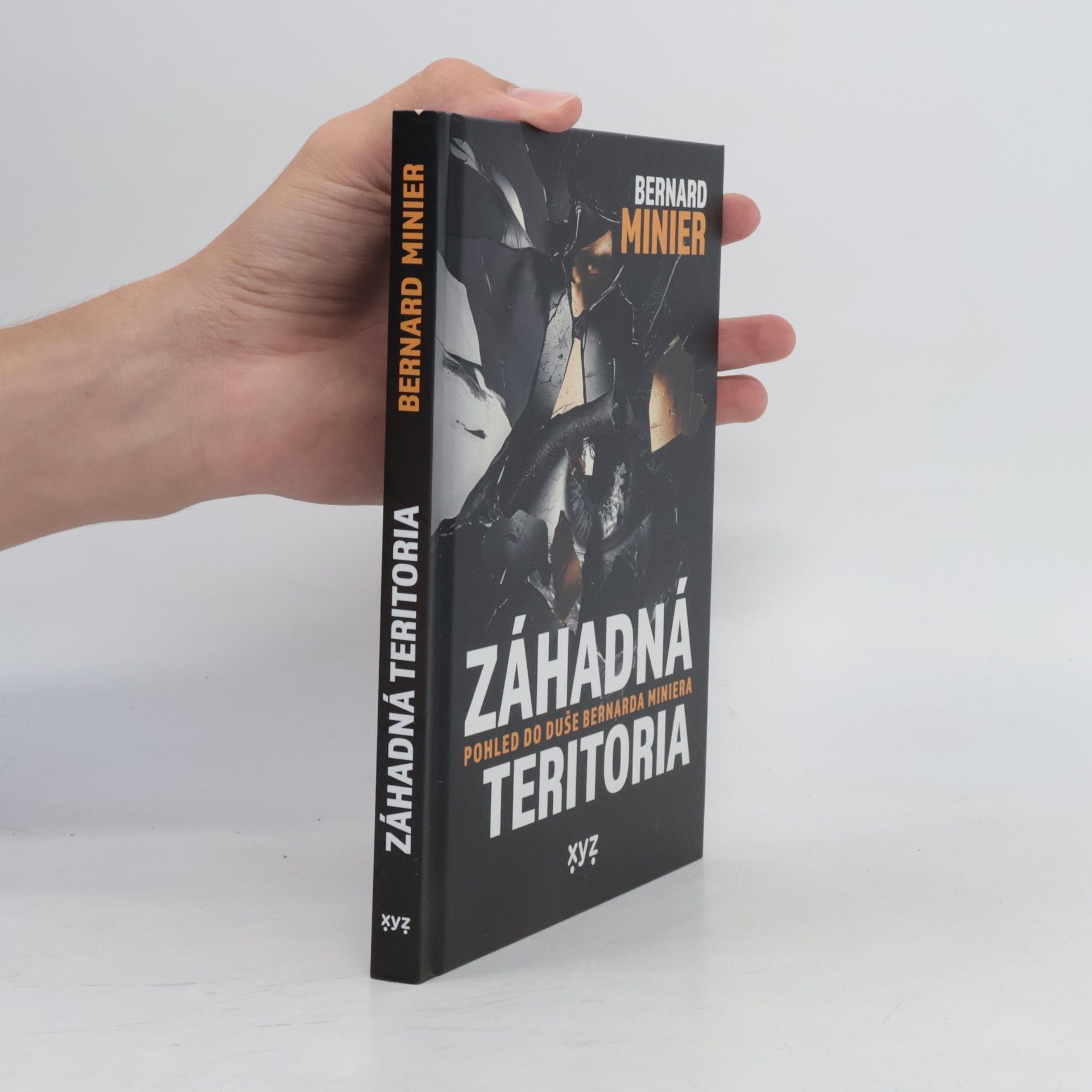 Bernard Minier Záhadná teritoria