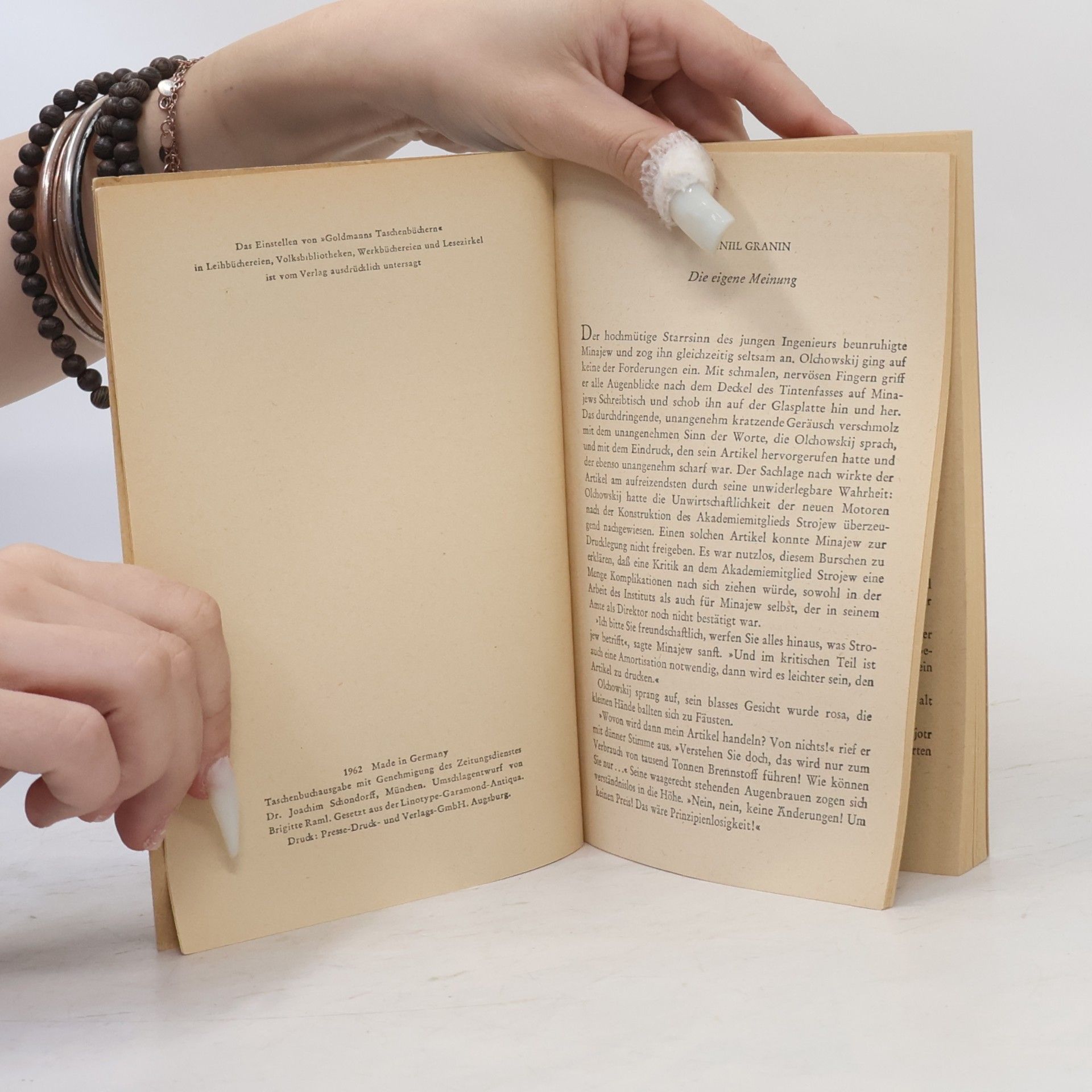 Autores varios Die eigene Meinung