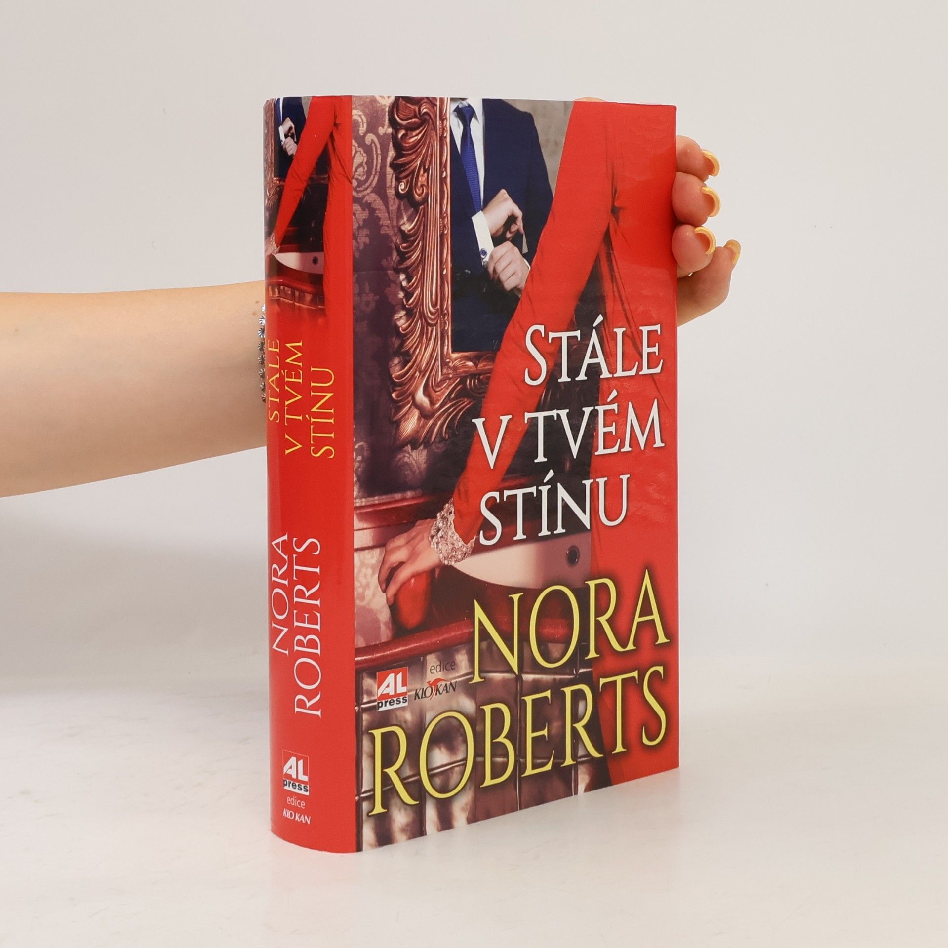 Nora Roberts Stále v tvém stínu