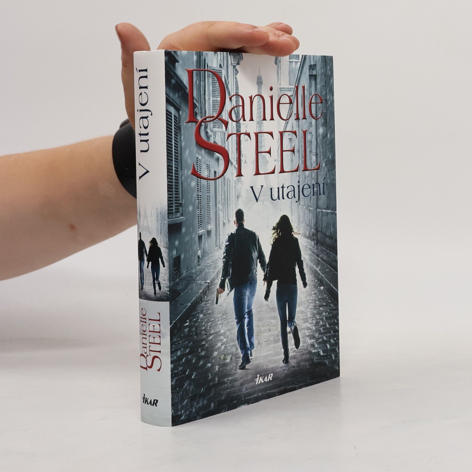 Danielle Steel V utajení