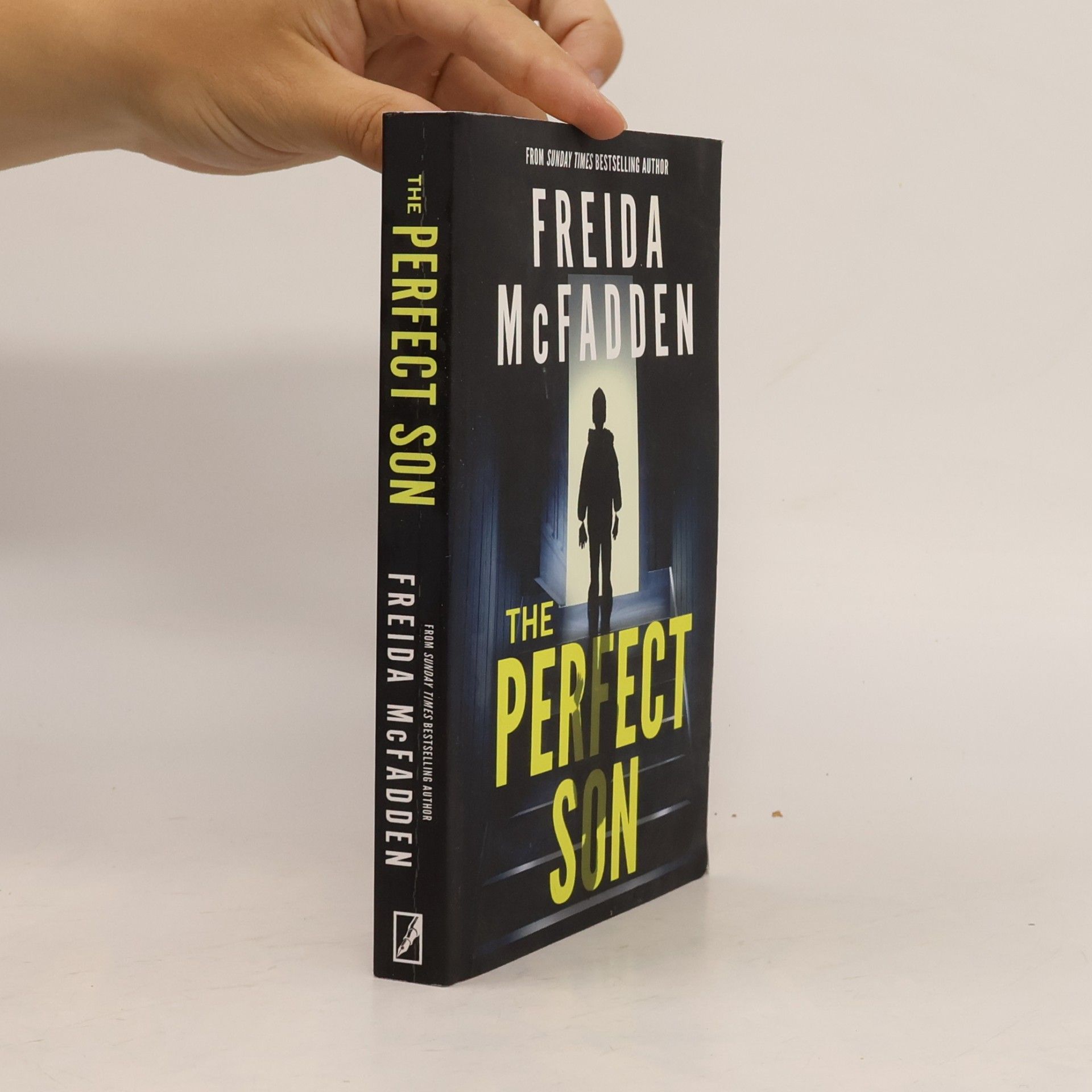 Freida McFadden The Perfect Son