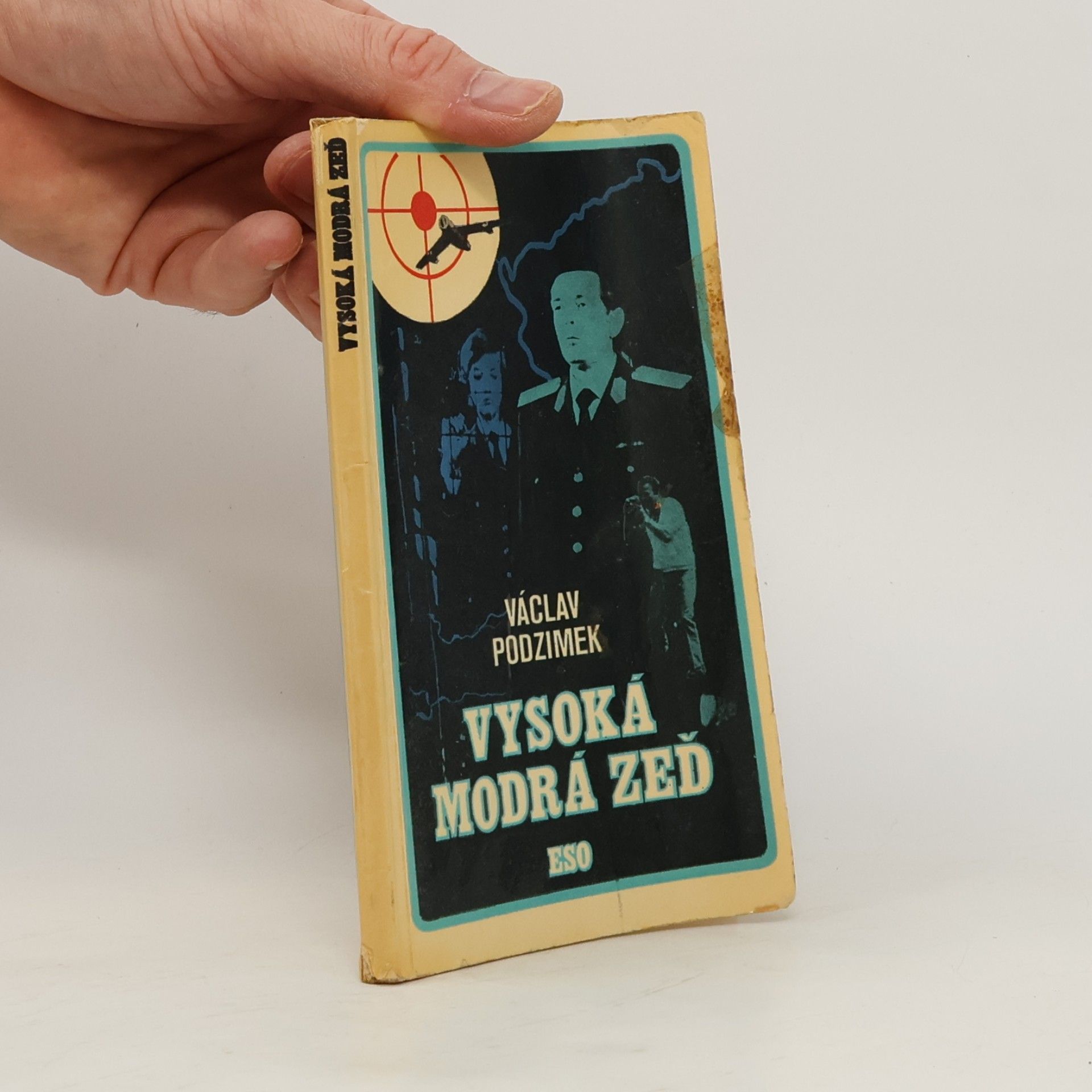 Václav Podzimek Vysoká modrá zeď