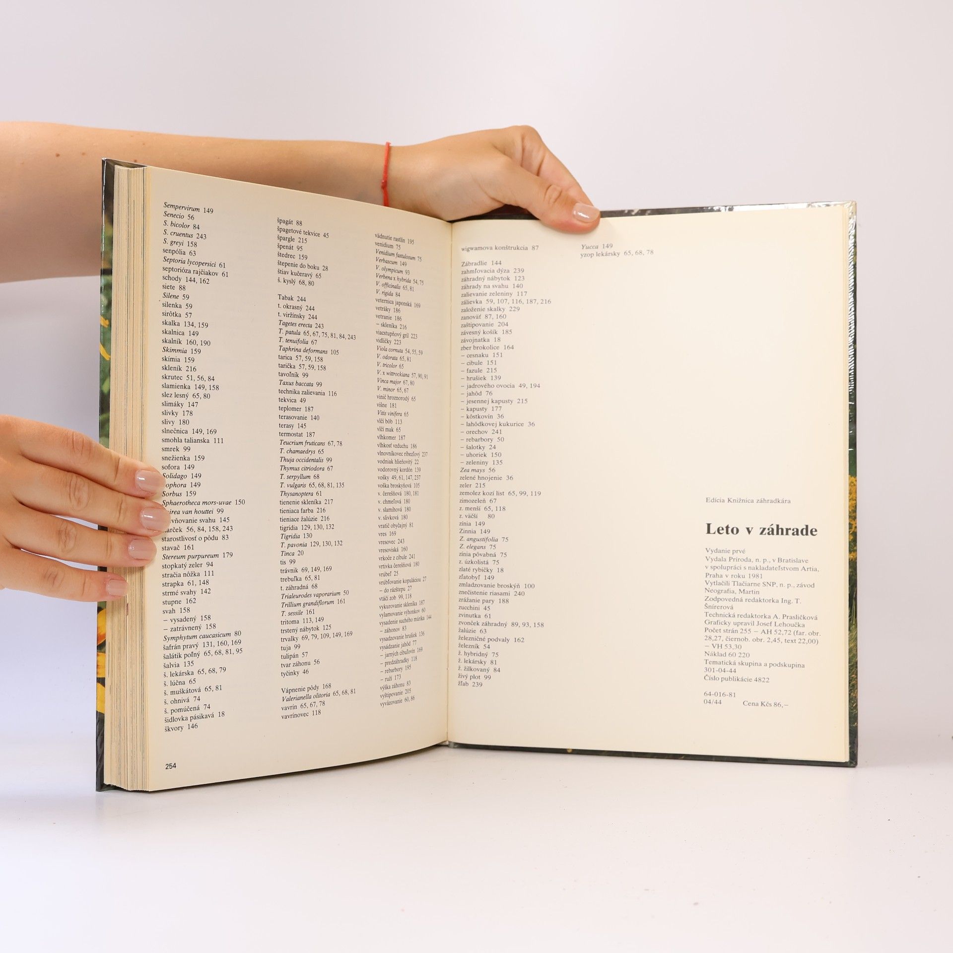 Various authors Leto v záhrade