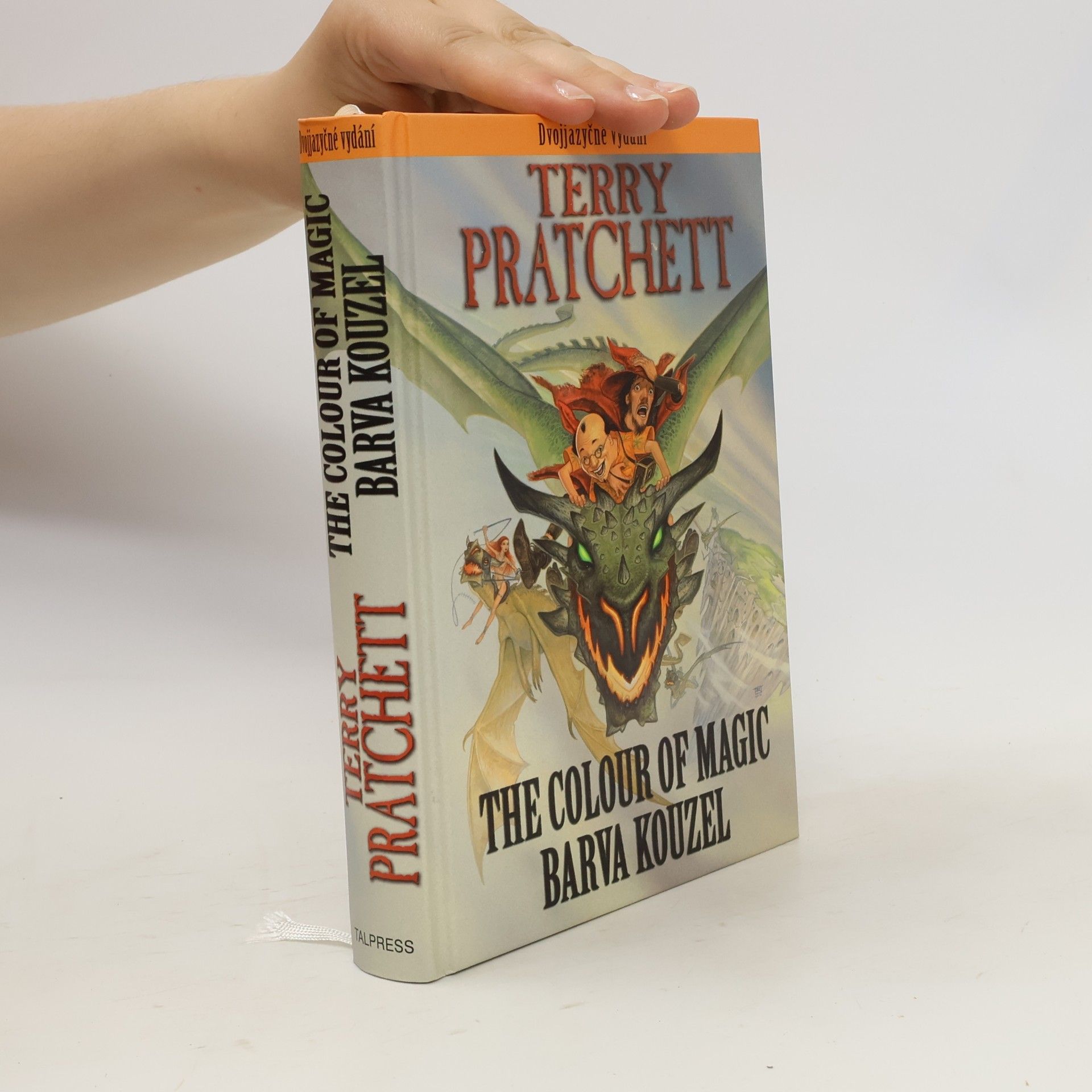 Terry Pratchett Barva kouzel, The colour of magic: Dvojjazyčné vydání