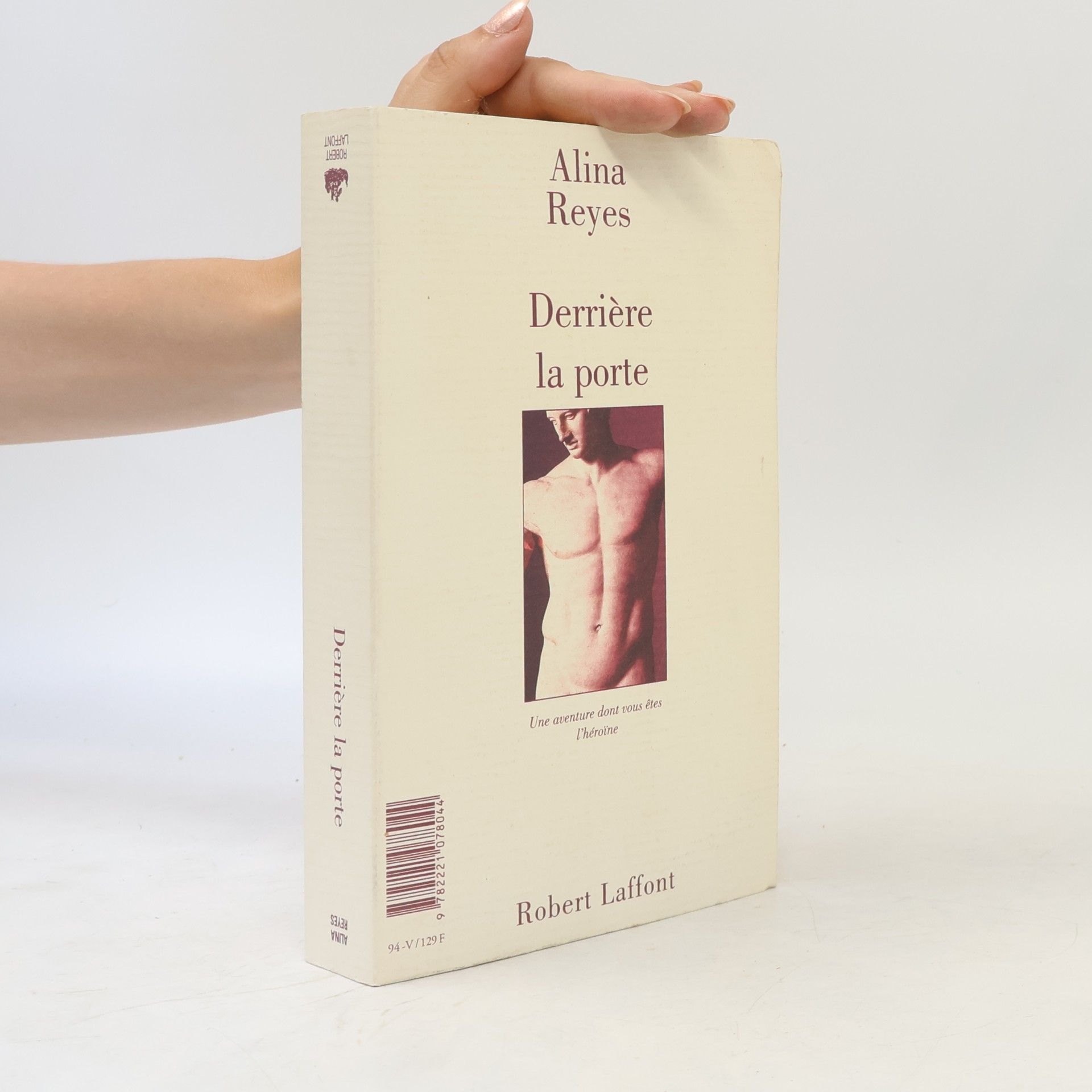 Derrière la porte