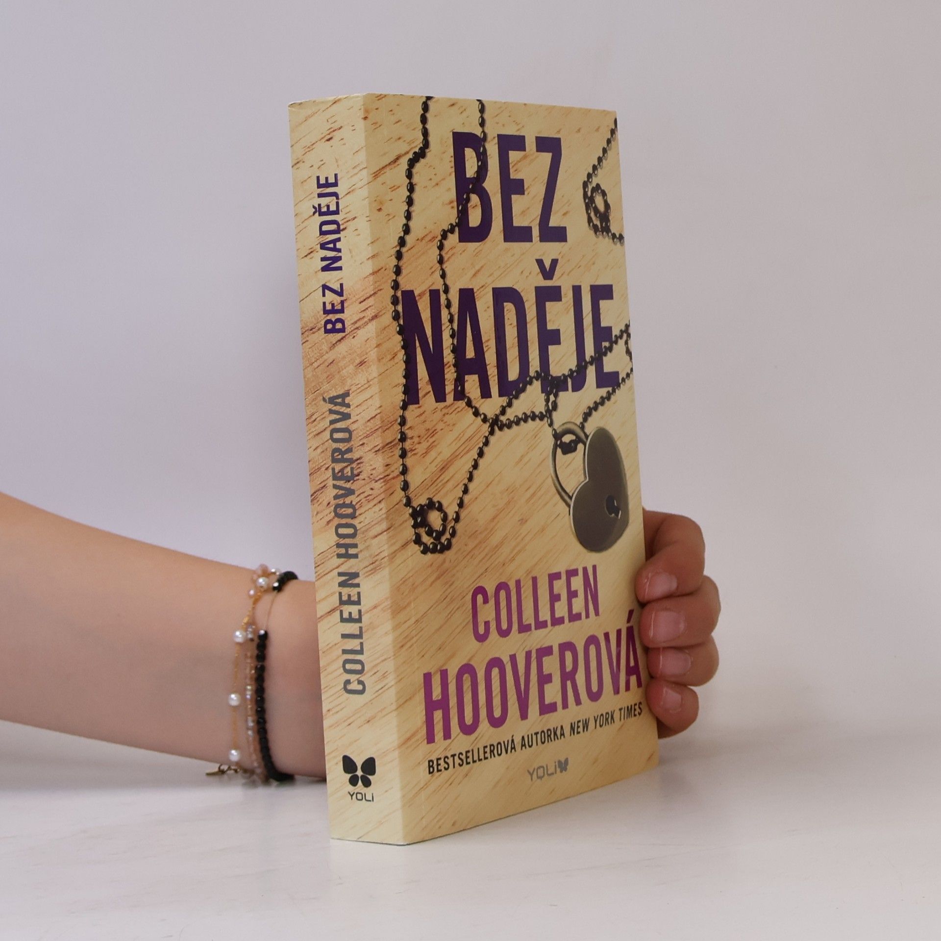 Colleen Hoover Bez naděje