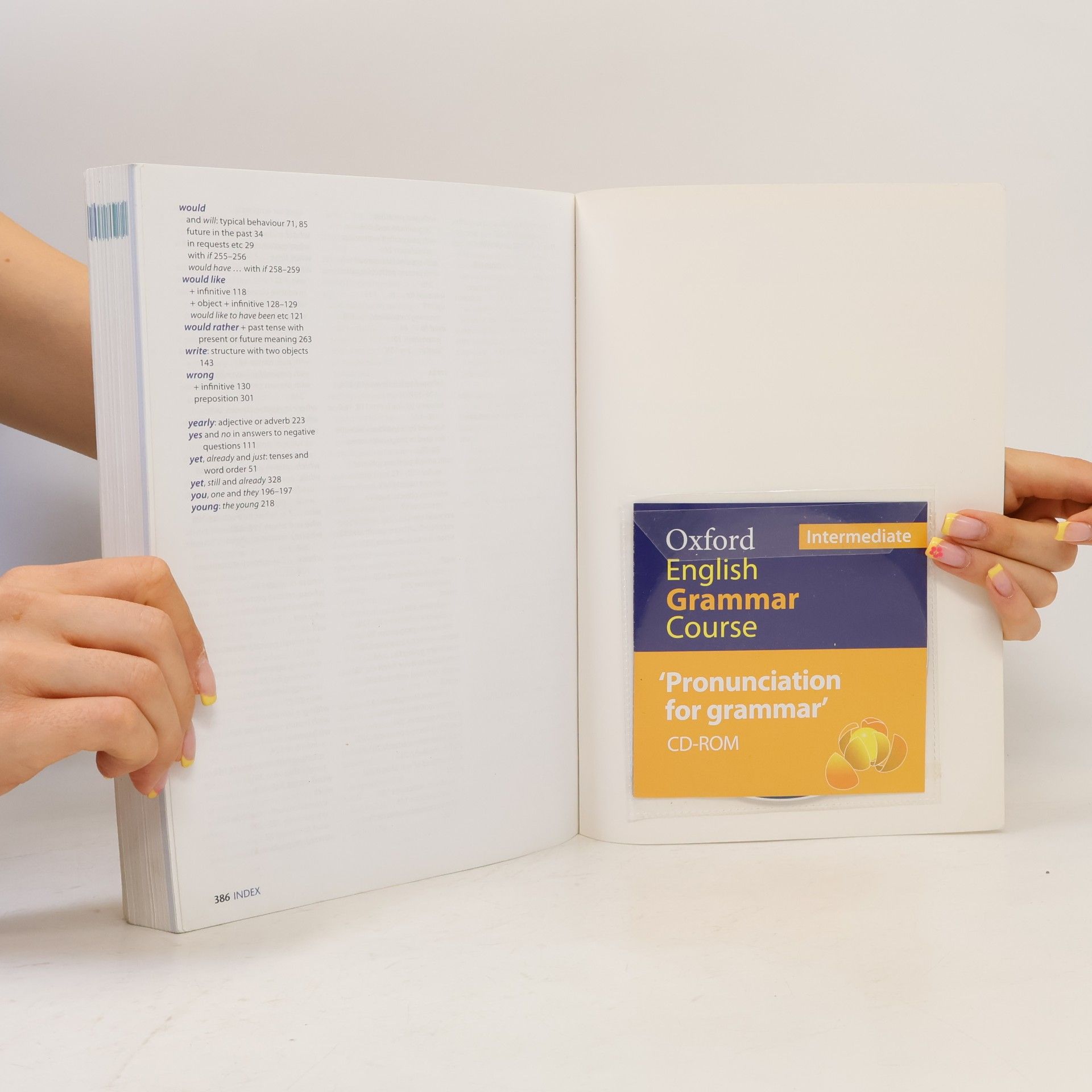 Michael Swan Oxford English grammar course. Intermediate.