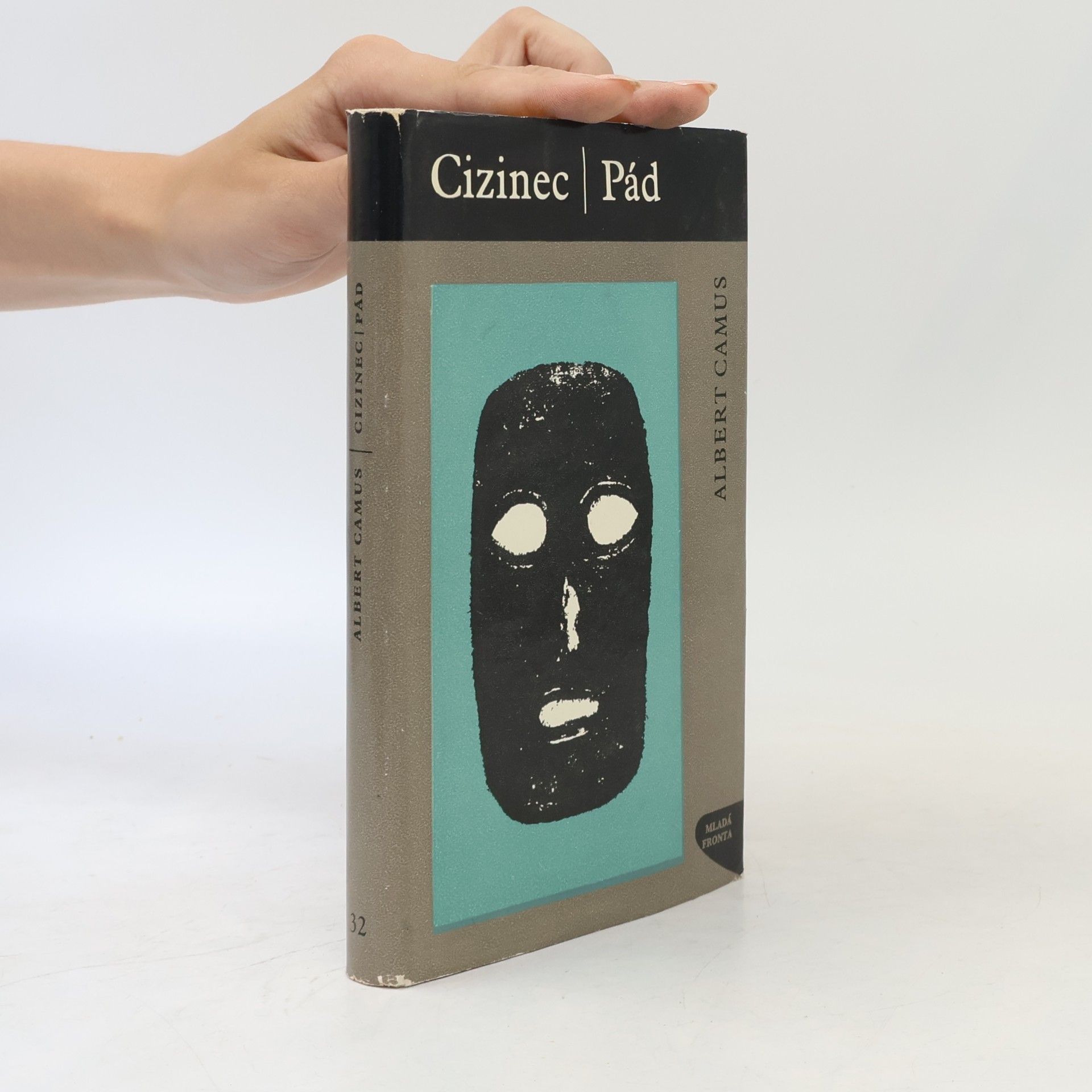 Albert Camus Cizinec. Pád
